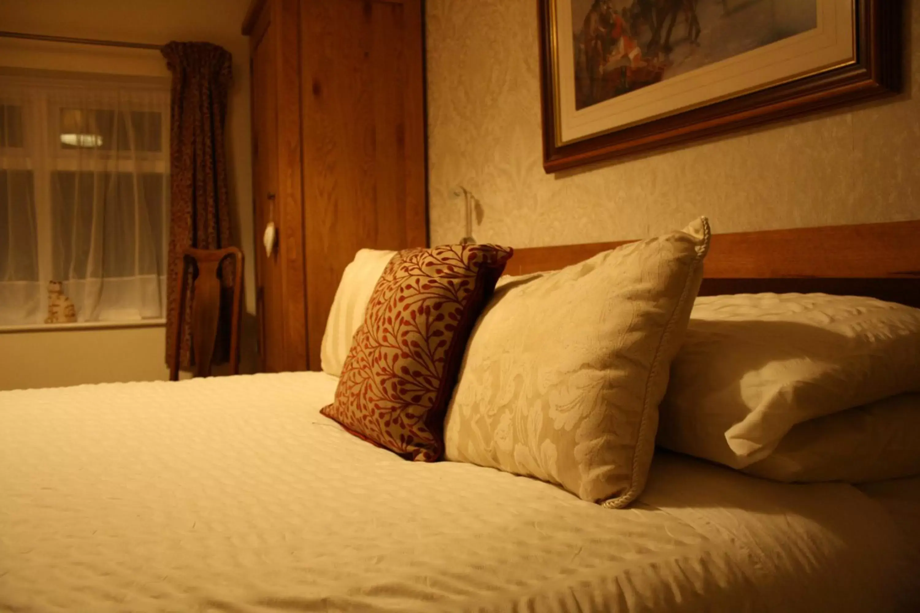 Bed in The White Lion Inn