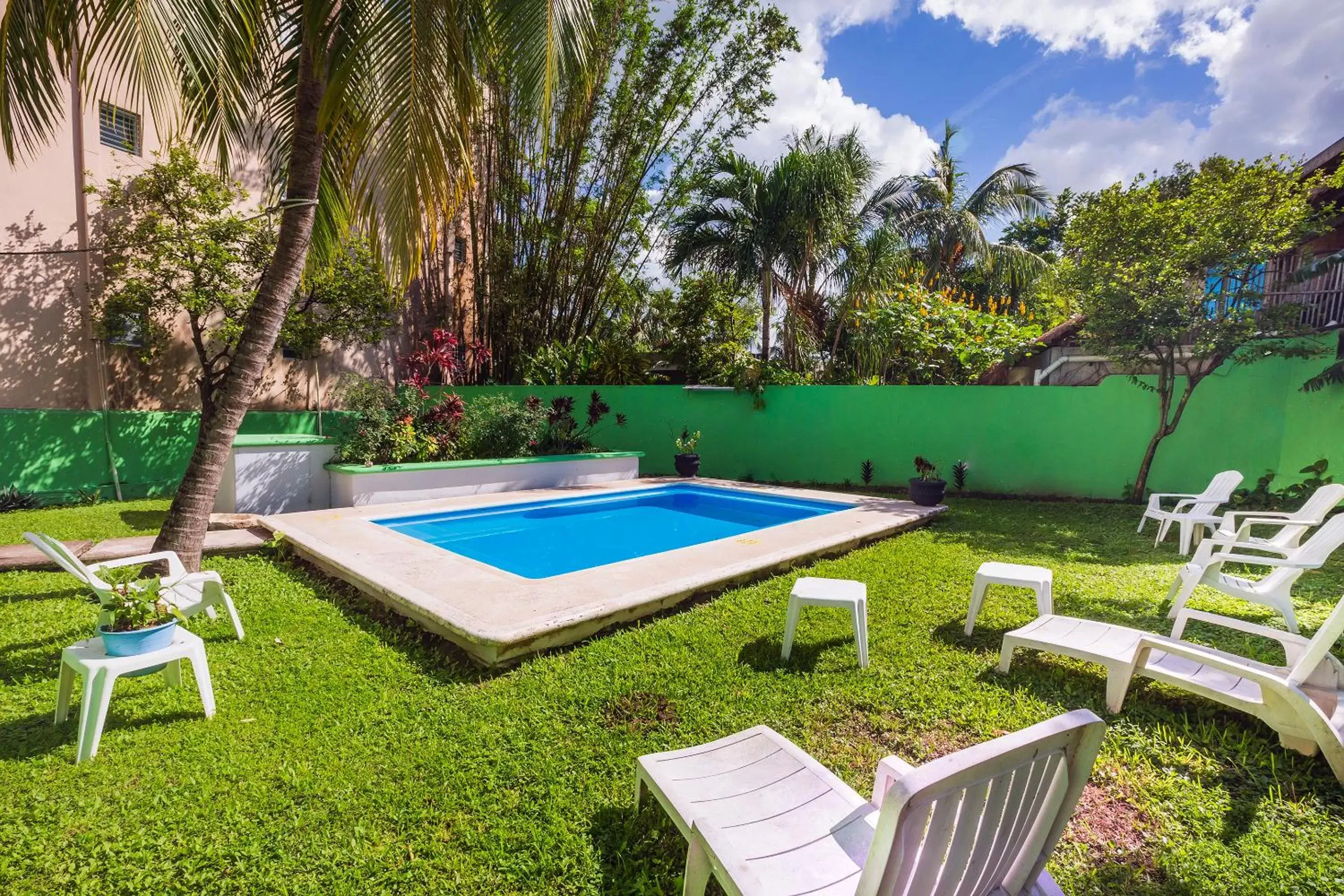 Garden, Swimming Pool in Hotel Kiin Cozumel