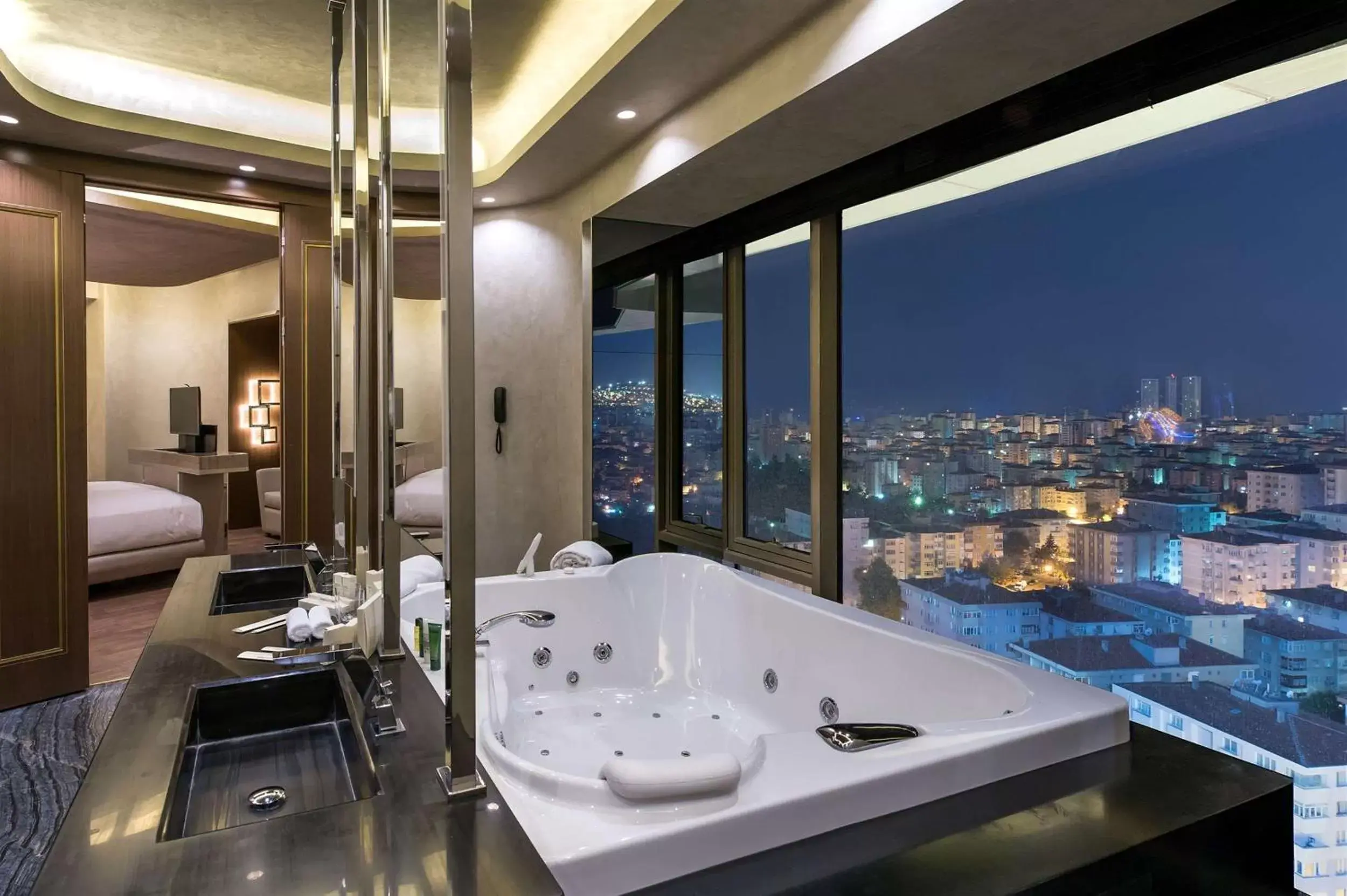 Bathroom in Hilton Istanbul Kozyatagi