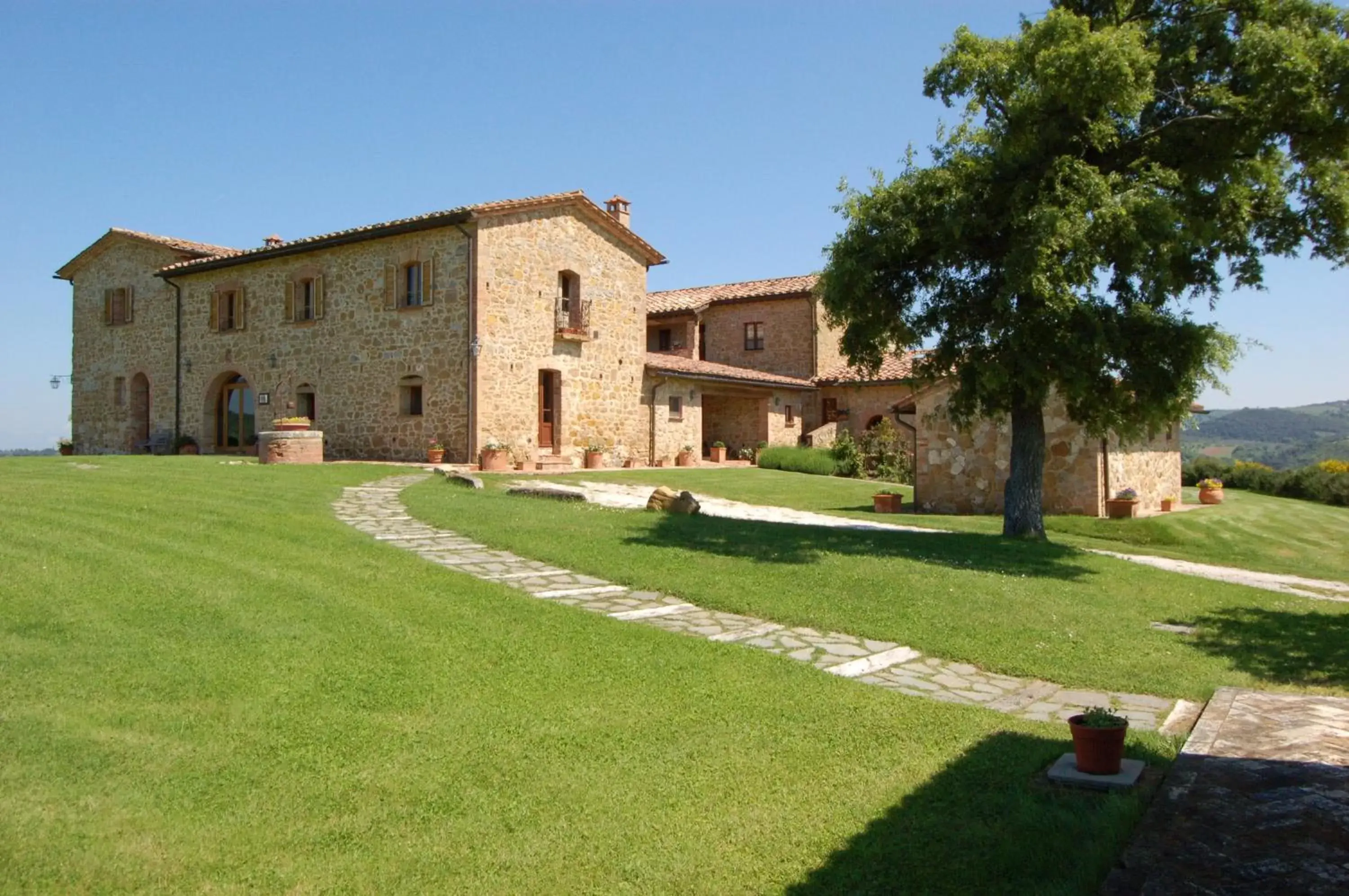 Property Building in Locanda Vesuna