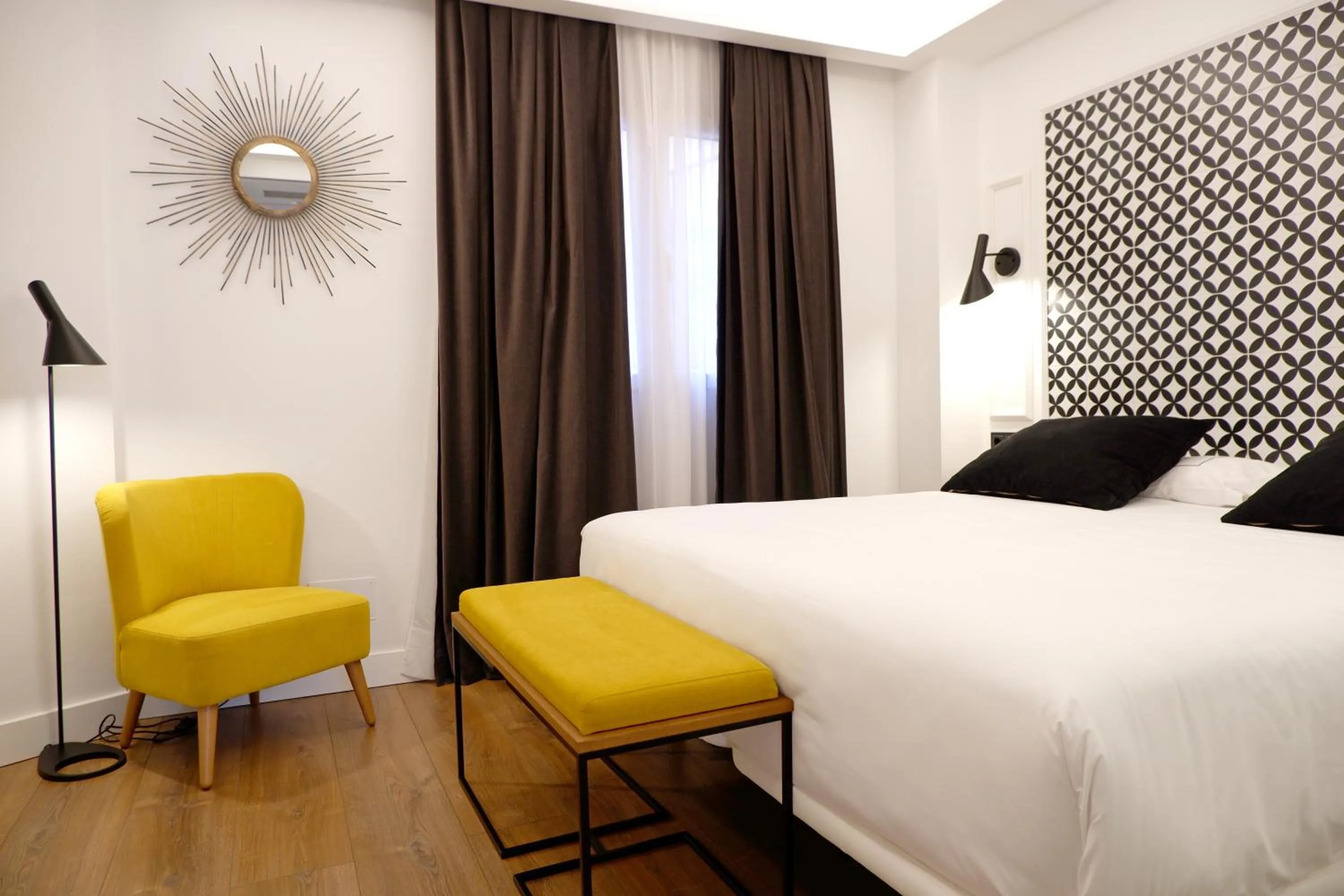 Decorative detail, Bed in Hotel Colón Plaza