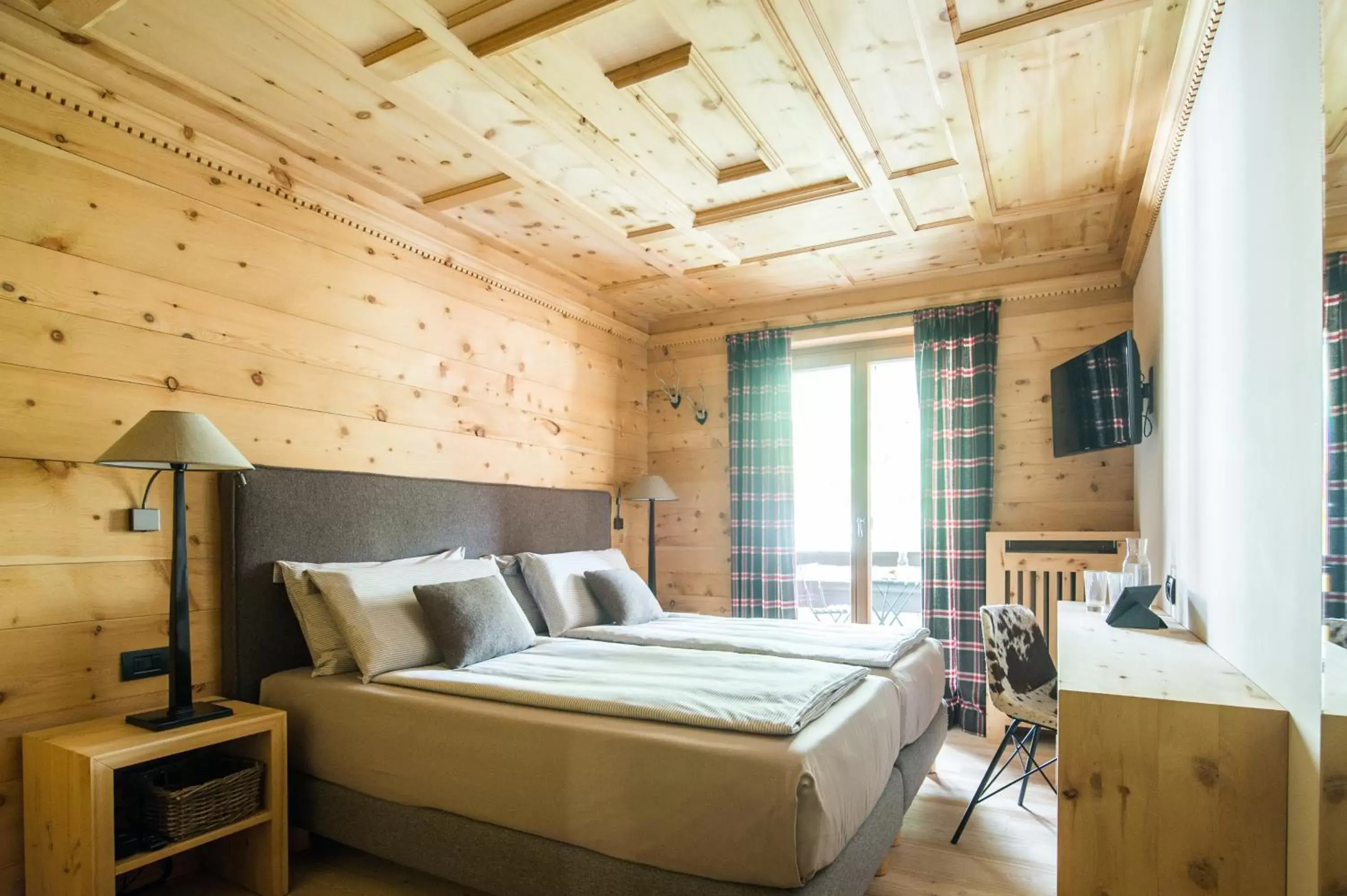 Bedroom, Bed in La Genzianella Bormio