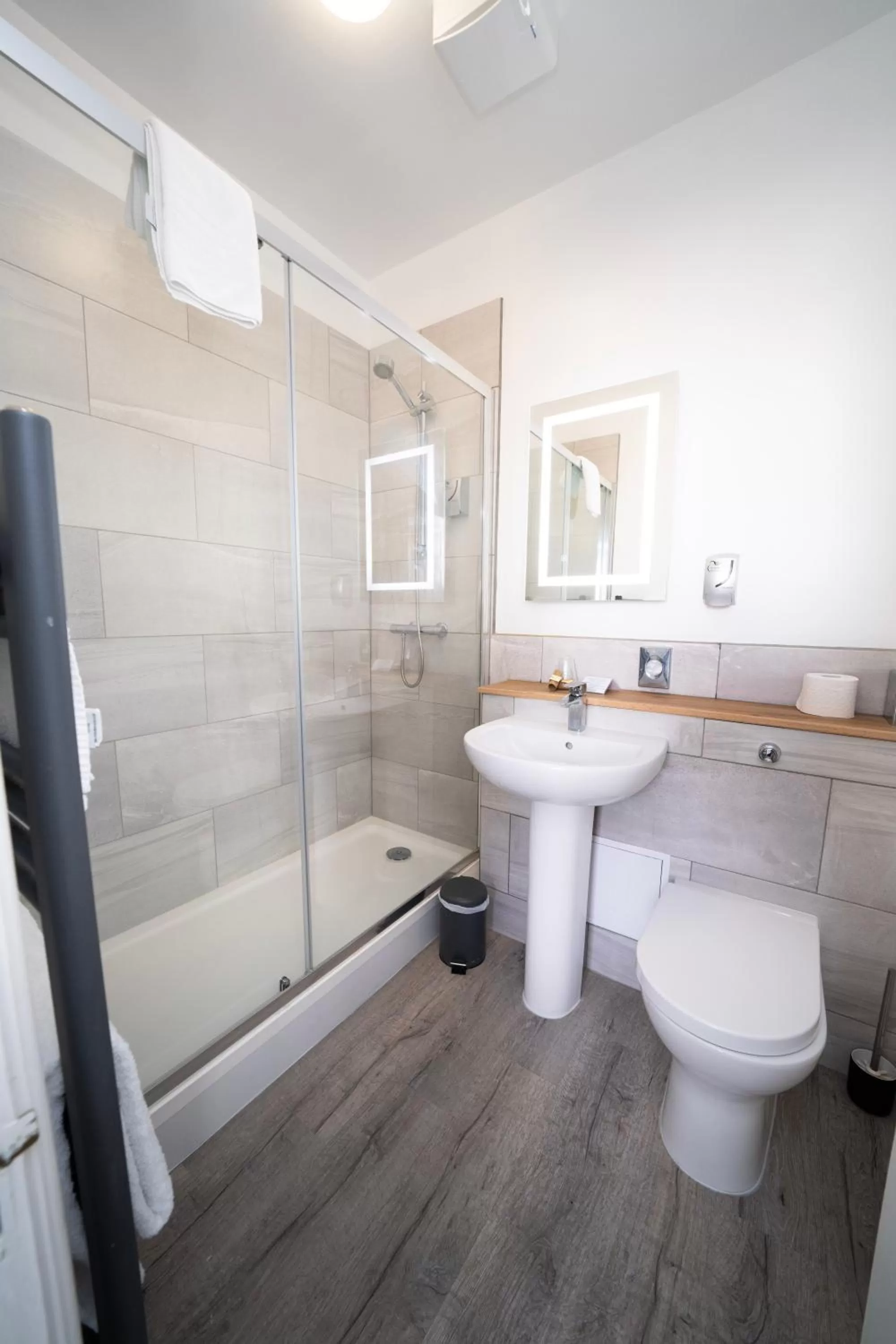 Shower in The Angel Hotel