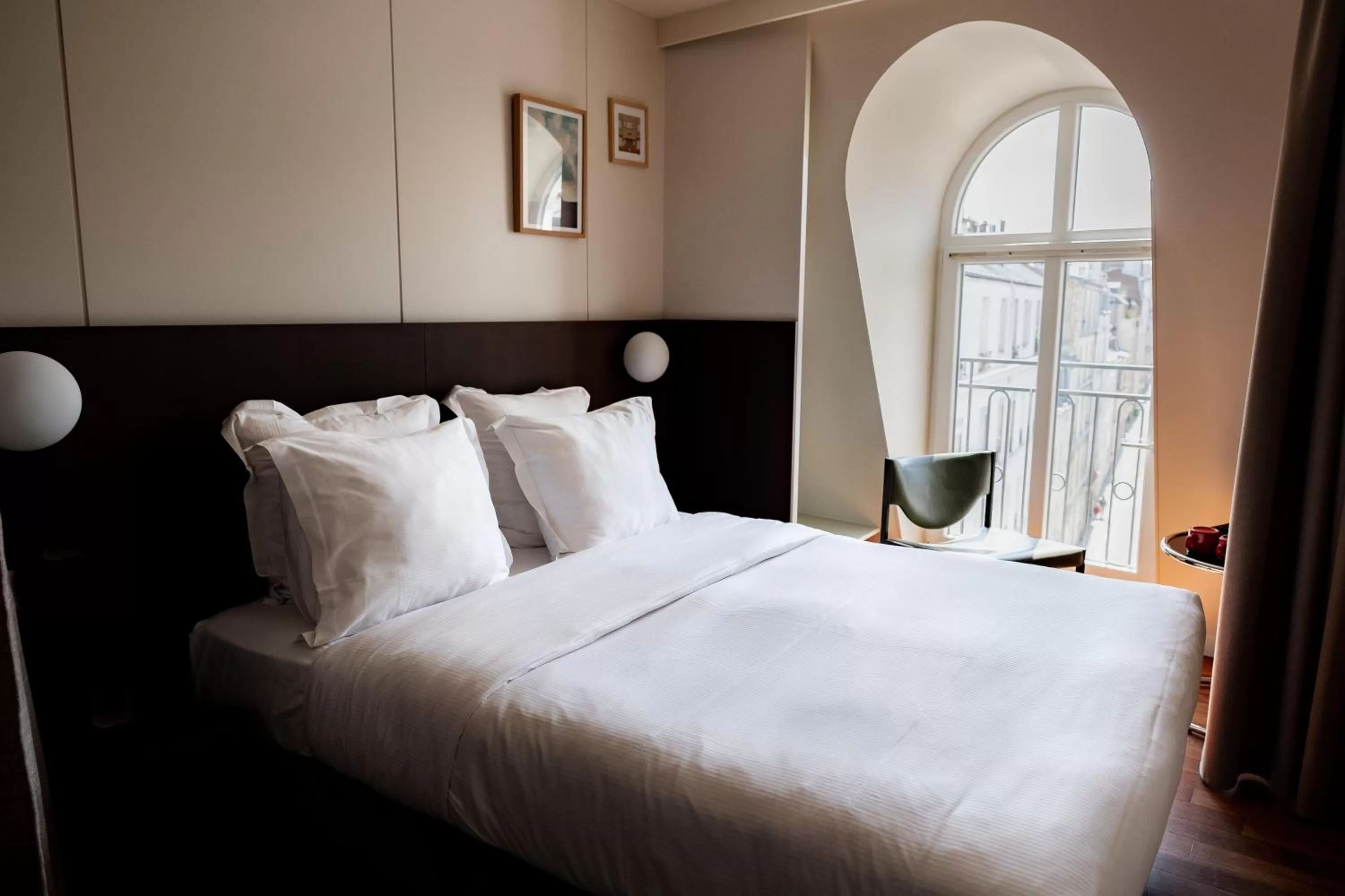 Photo of the whole room, Bed in Hôtel Cabane - Orso Hotels
