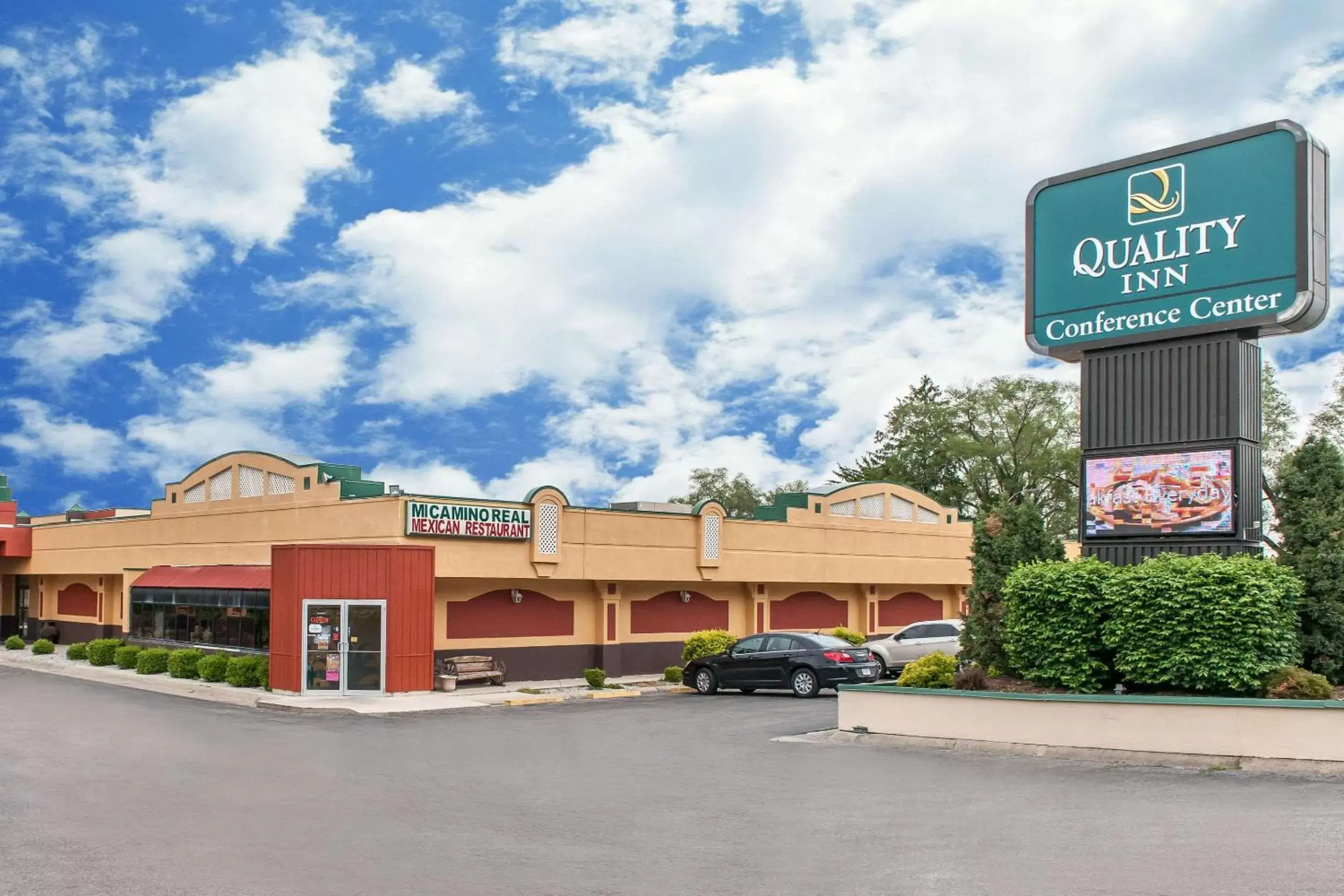 Property Building in Quality Inn Conference Center Logansport
