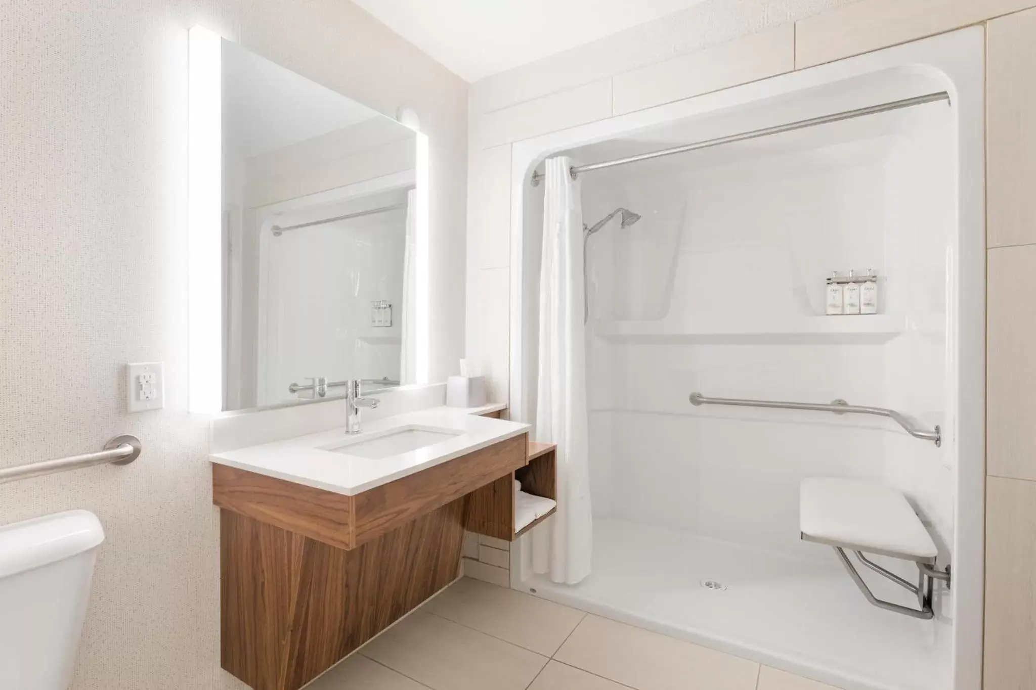 Photo of the whole room, Bathroom in Holiday Inn Express Grande Prairie, an IHG Hotel