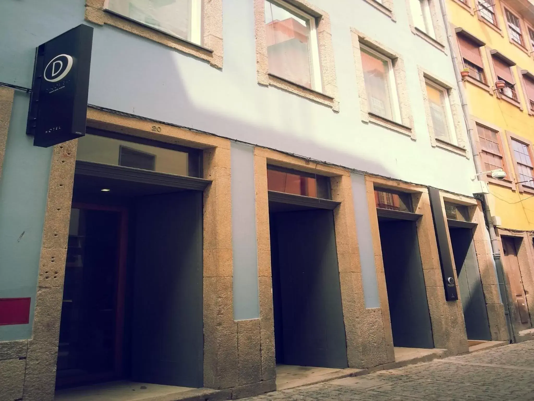 Facade/entrance, Property Building in Descobertas Boutique Hotel Porto