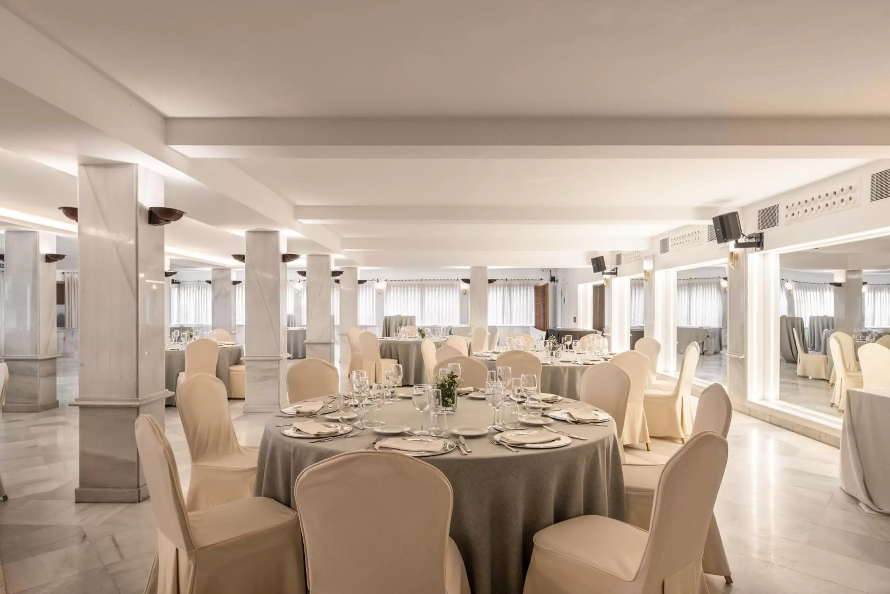 Banquet/Function facilities, Banquet Facilities in Hotel Rio Badajoz