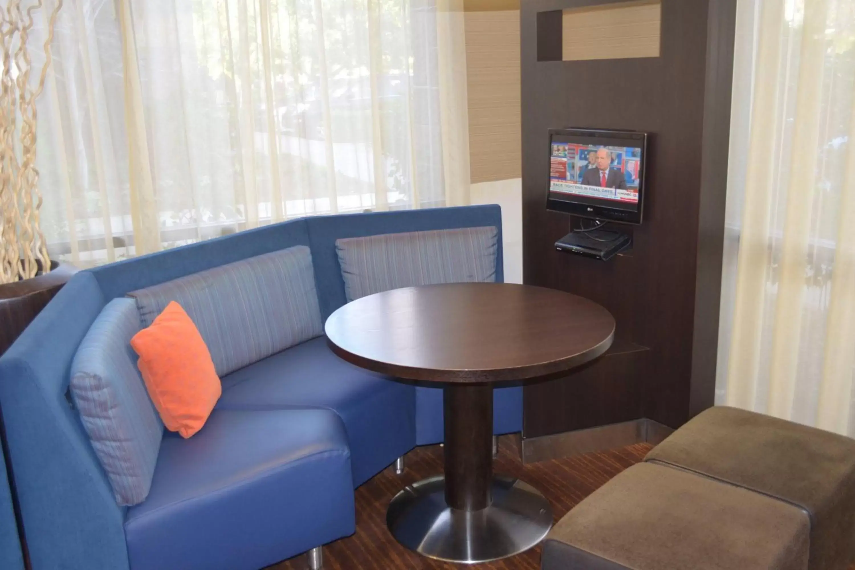 Other, Seating Area in Courtyard by Marriott Sacramento Midtown