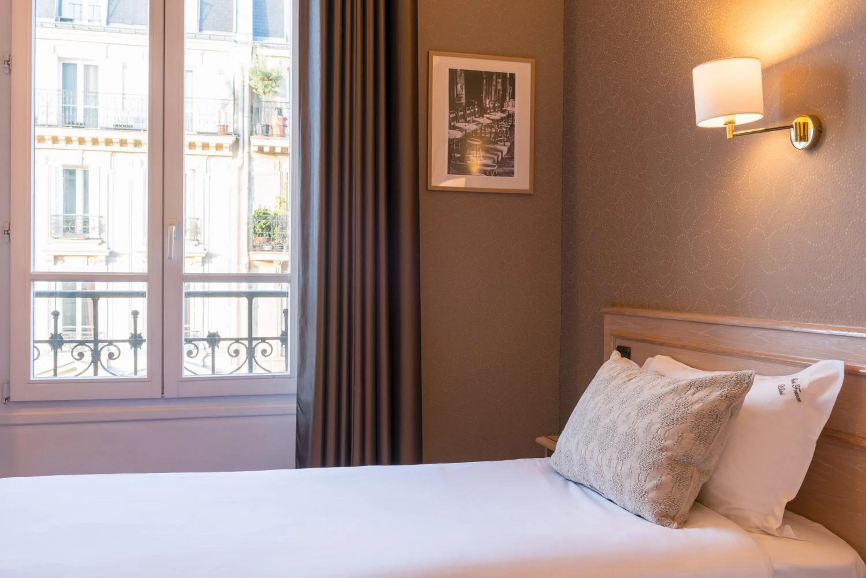 Other, Bed in Paris France Hotel