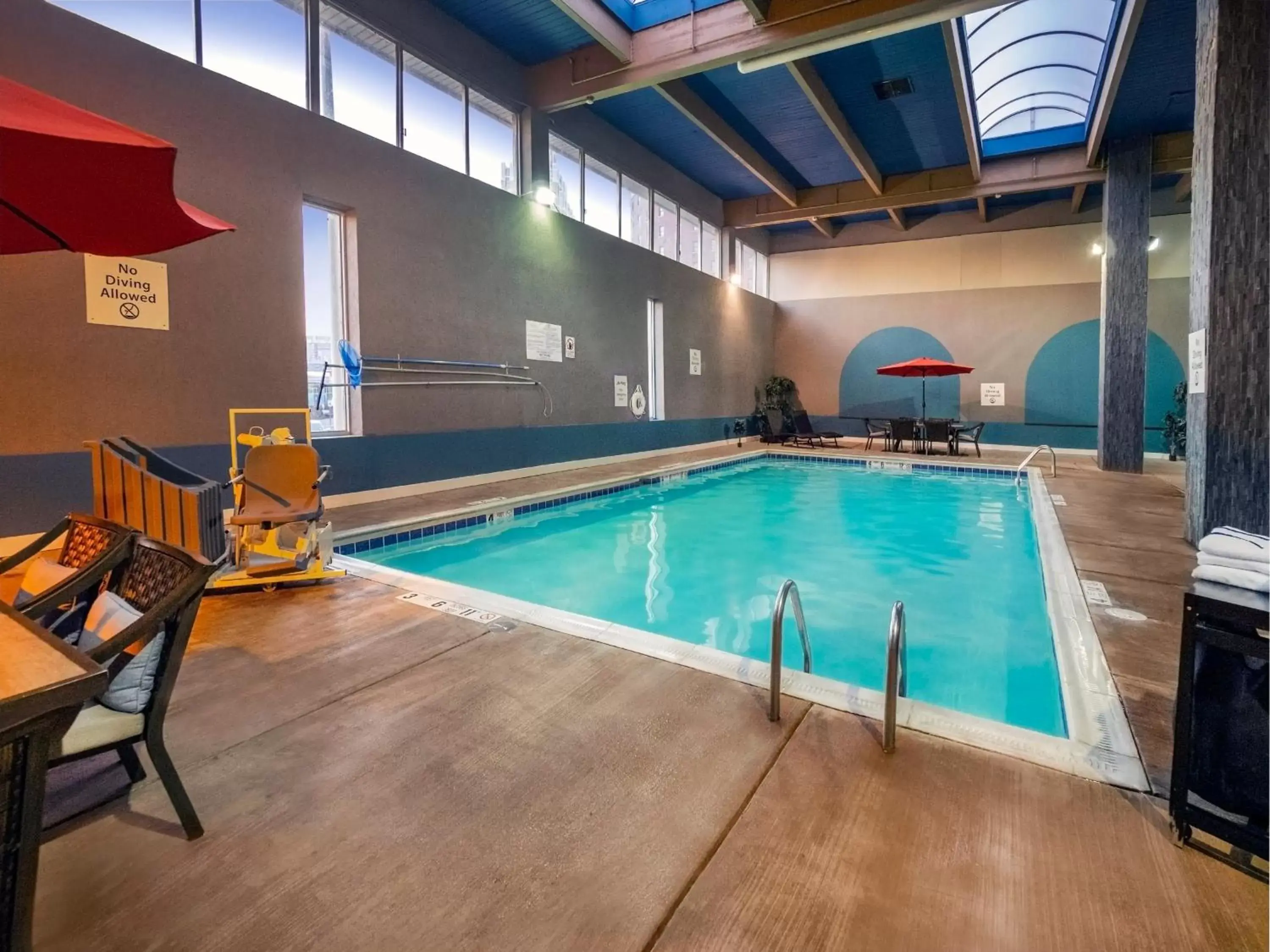 Swimming Pool in Holiday Inn Niagara Falls-Scenic Downtown, an IHG Hotel