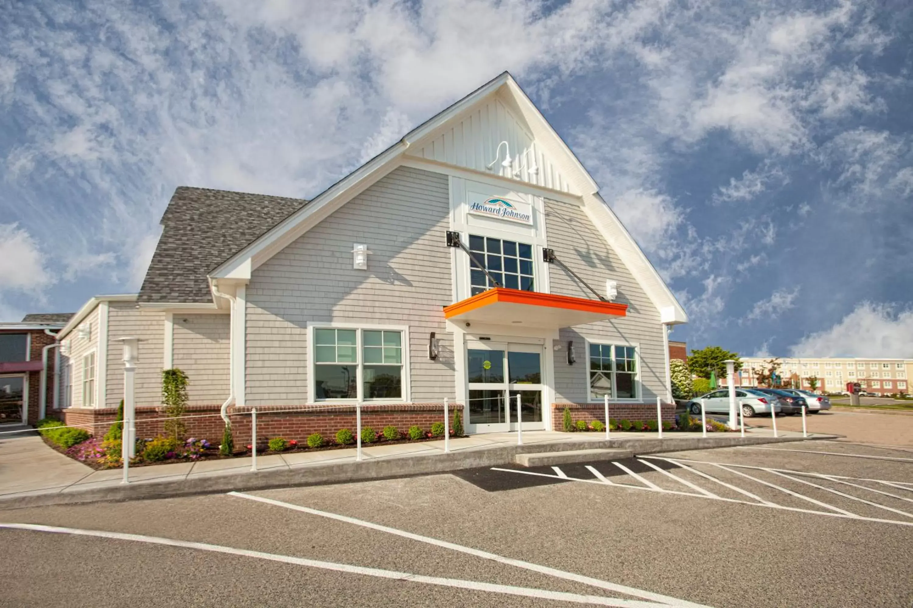 Facade/entrance, Property Building in Howard Johnson by Wyndham Middletown Newport Area