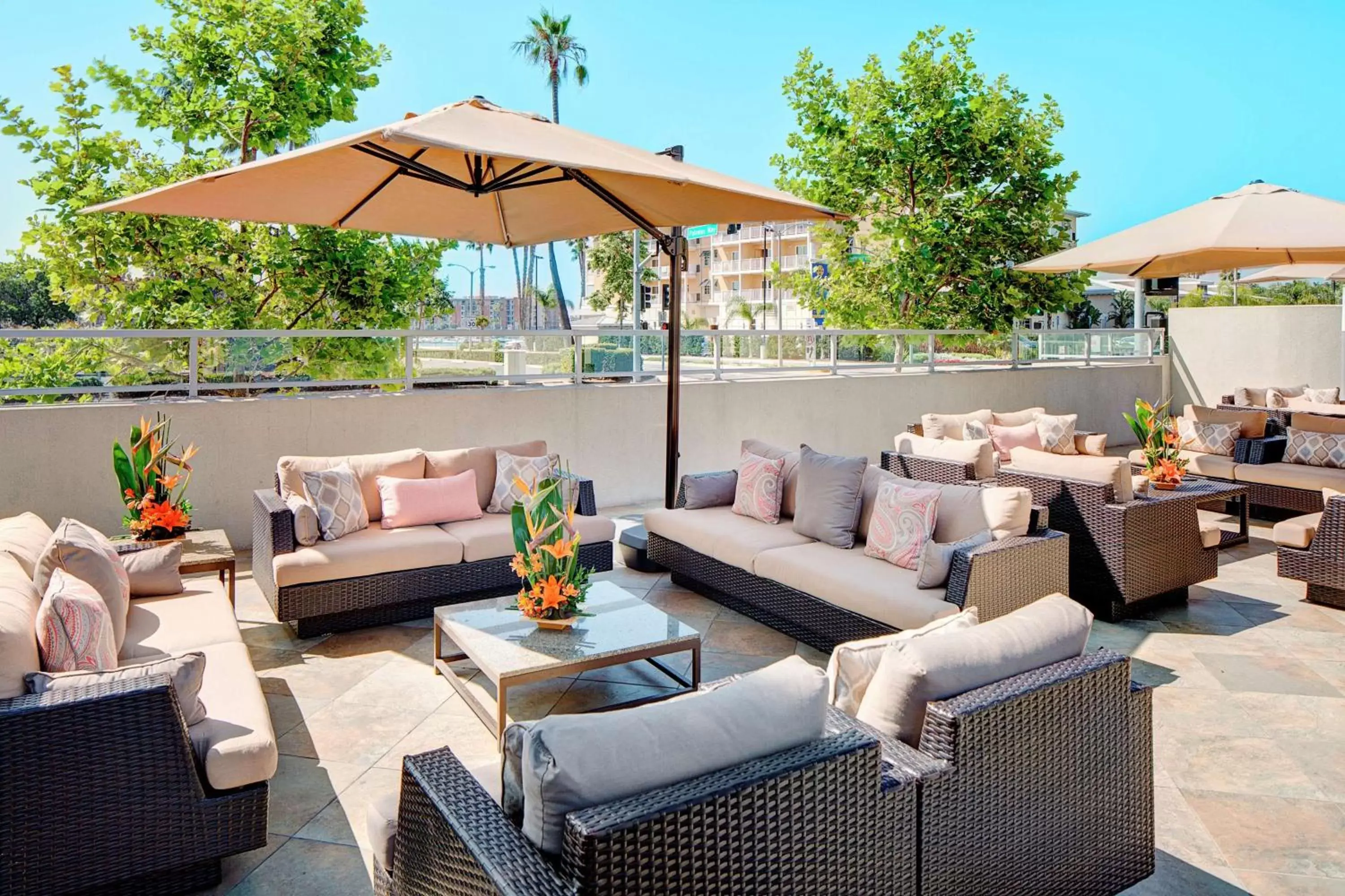 Patio, Restaurant/Places to Eat in Hilton Garden Inn Los Angeles Marina Del Rey