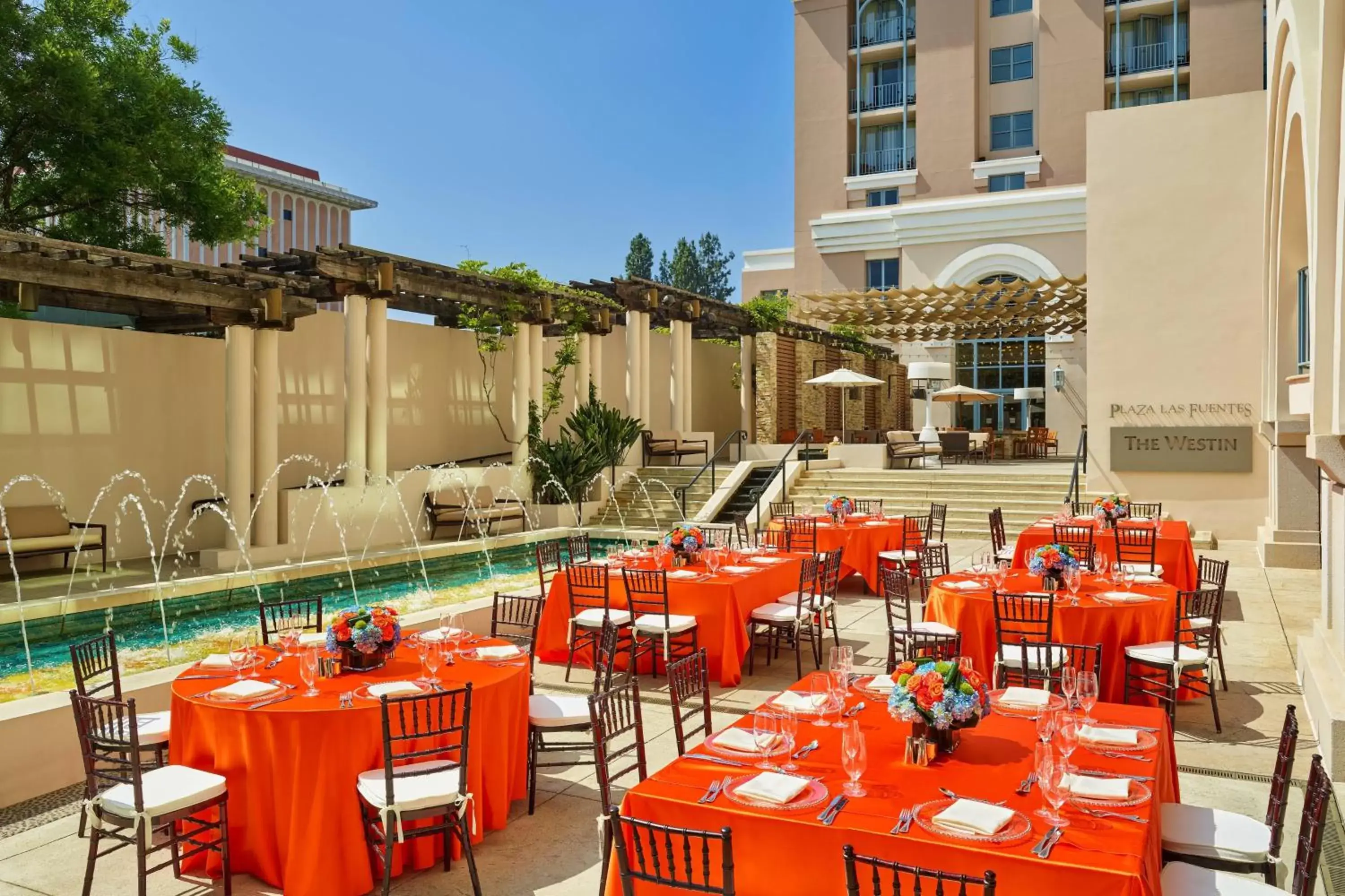 Meeting/conference room, Restaurant/Places to Eat in The Westin Pasadena