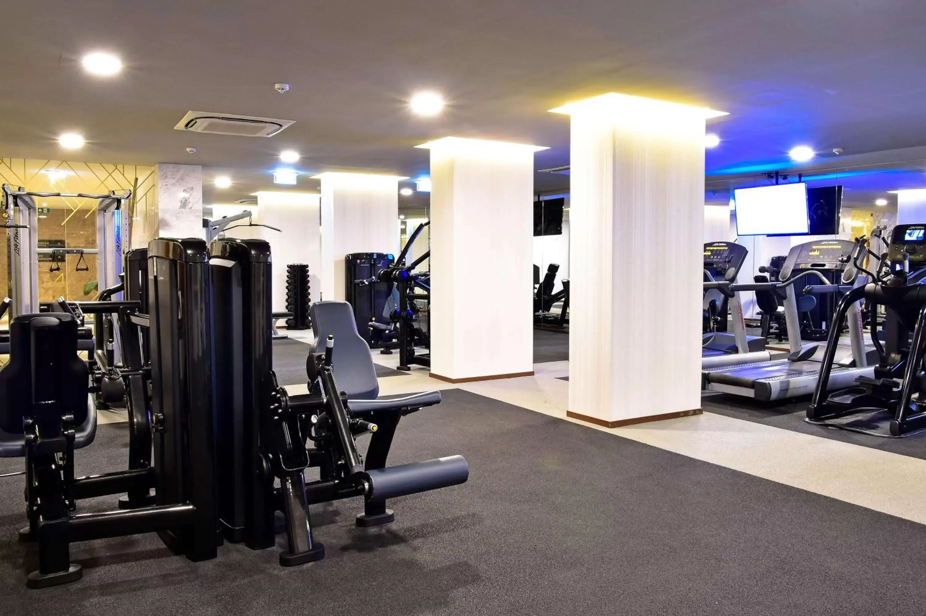 Fitness centre/facilities, Fitness Center/Facilities in Tivoli Avenida Liberdade Lisboa – A Leading Hotel of the World