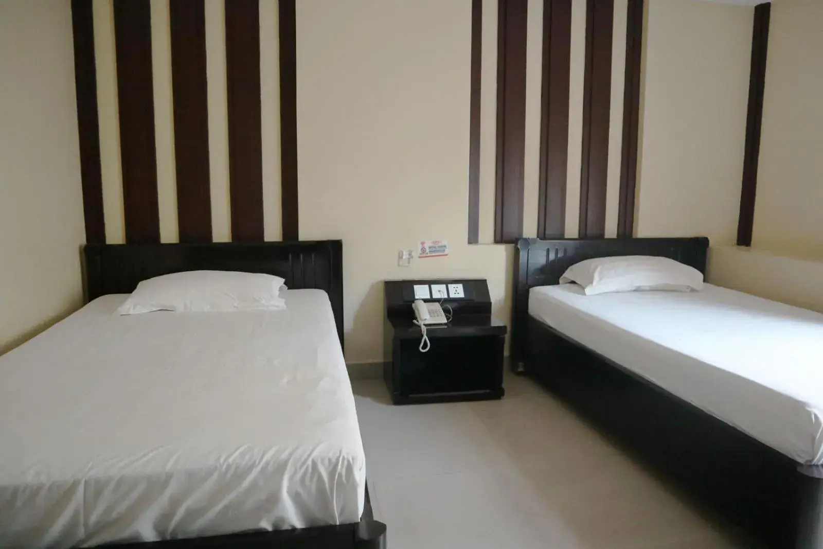 Bed in A1 Hotel (Aite-1)