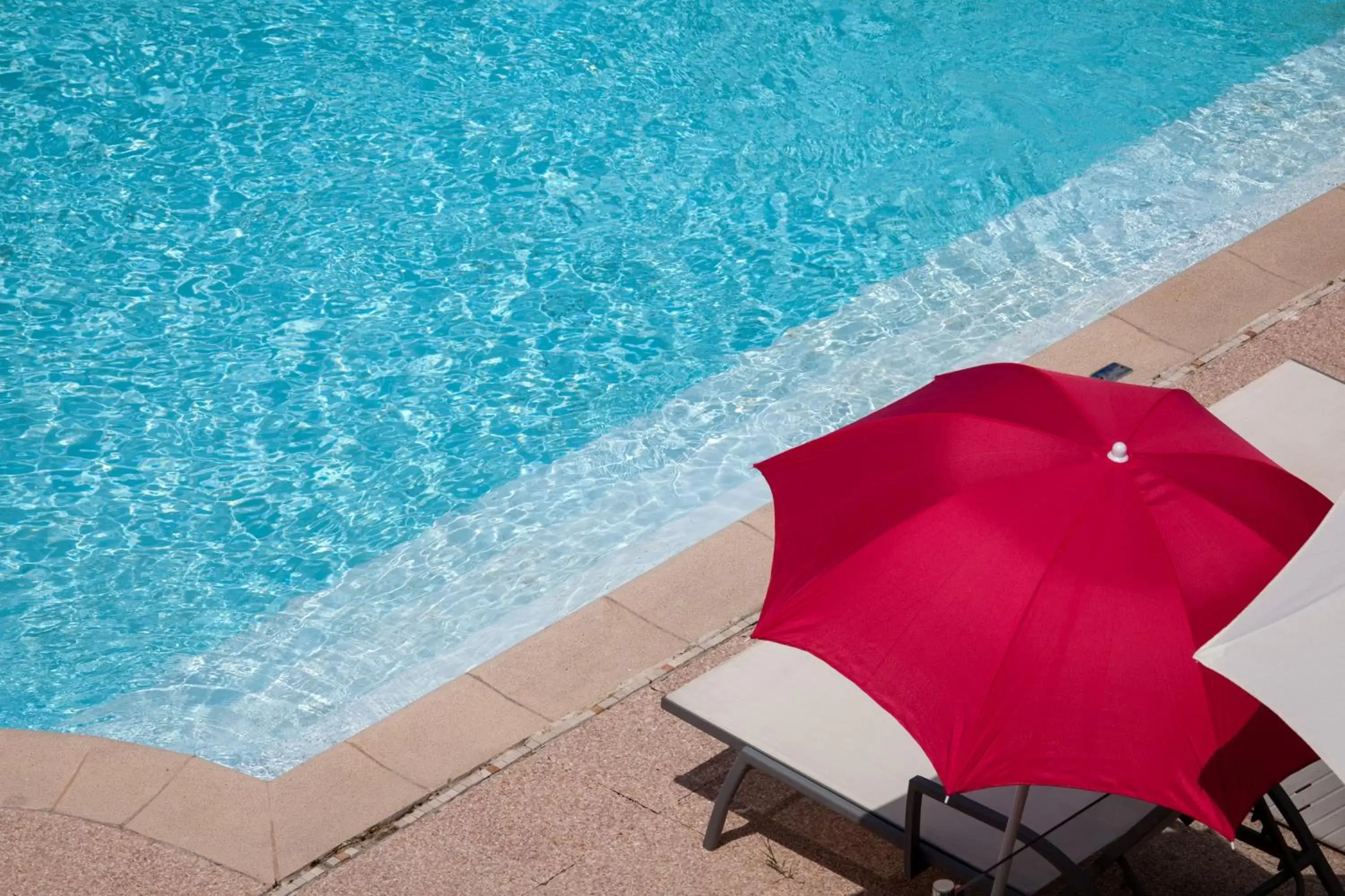 Swimming Pool in Mercure Cannes Mandelieu