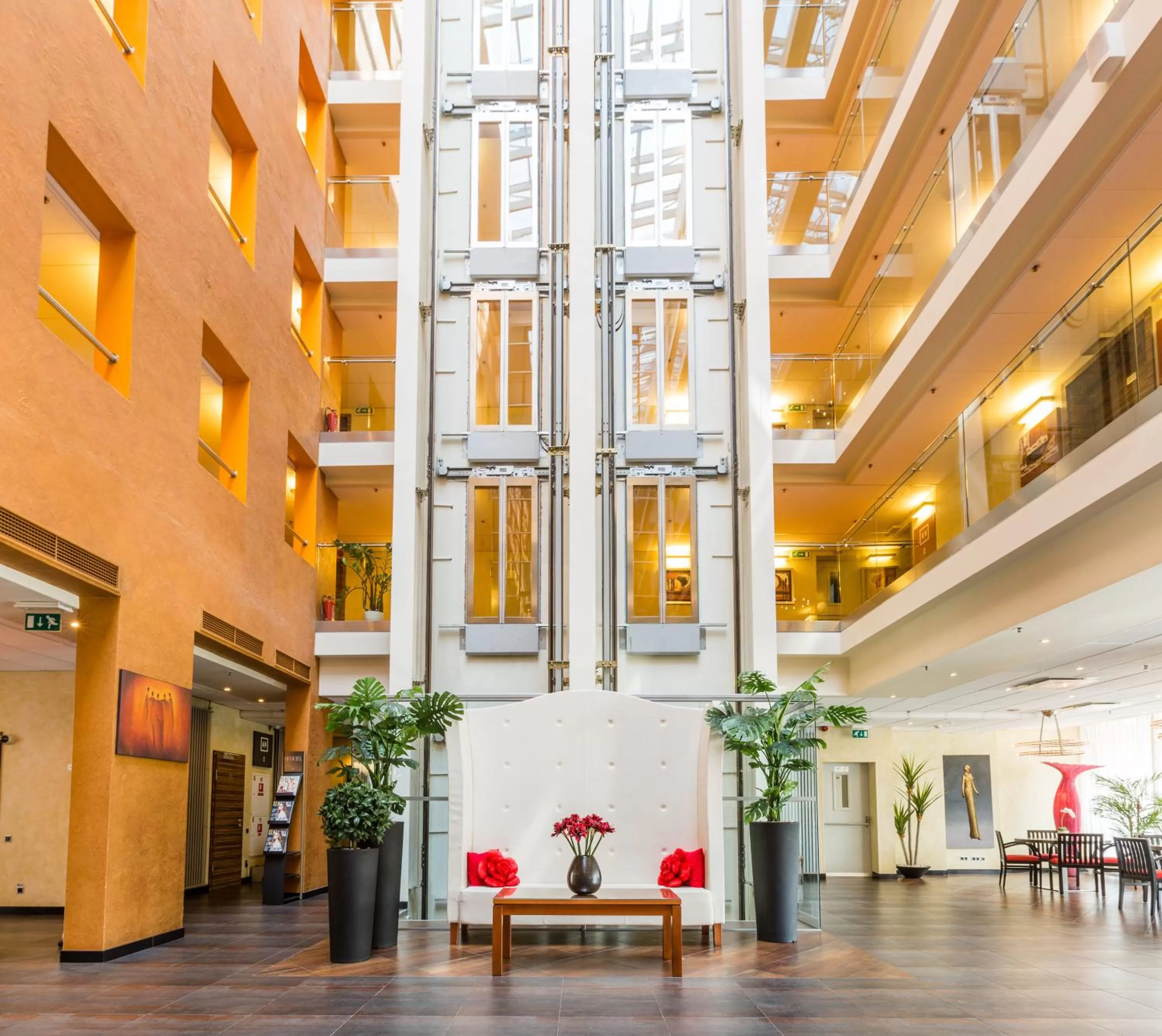 Lobby or reception in Avalon Hotel & Conferences