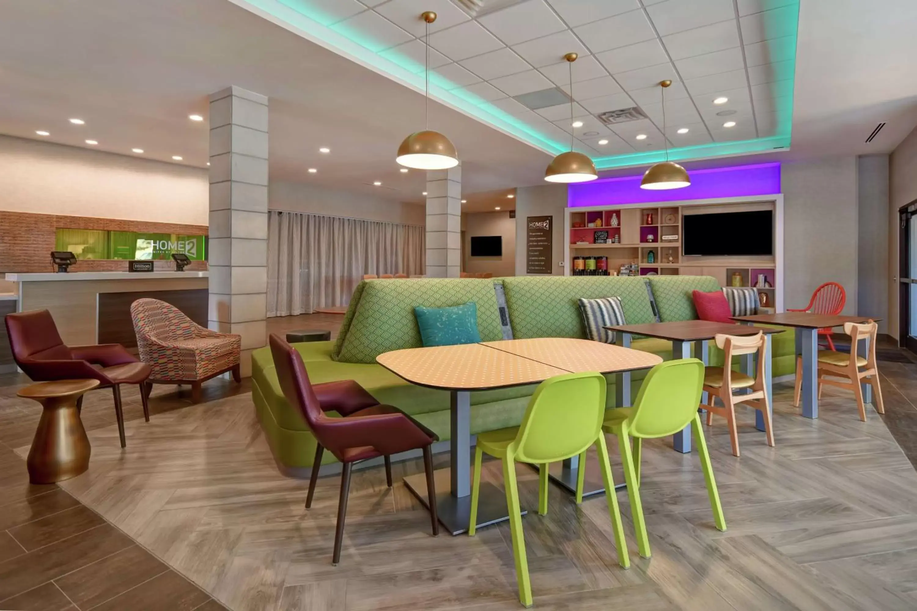 Lobby or reception, Lounge/Bar in Home2 Suites by Hilton Wichita Northeast