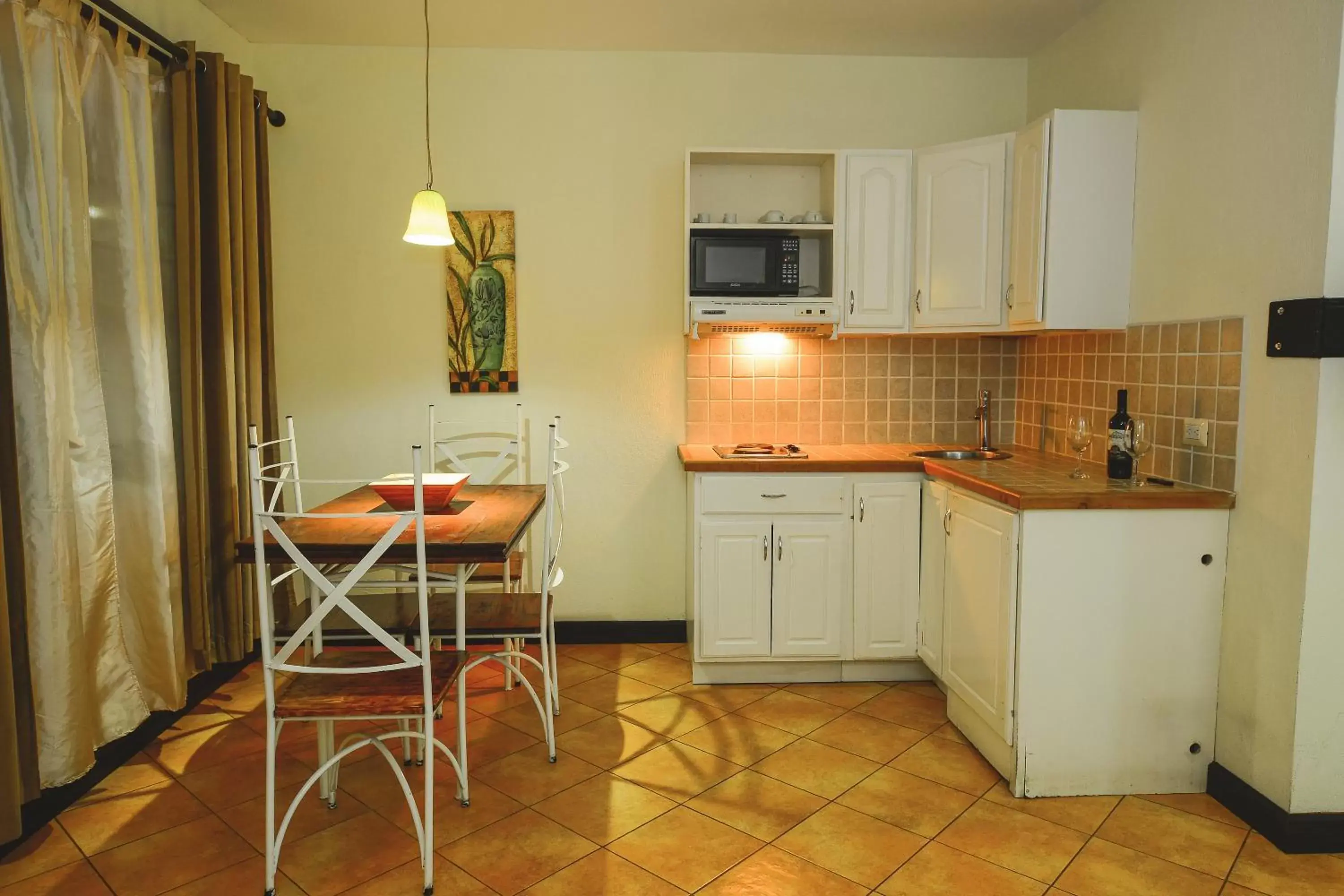 Kitchen or kitchenette, Kitchen/Kitchenette in Hotel Luisiana