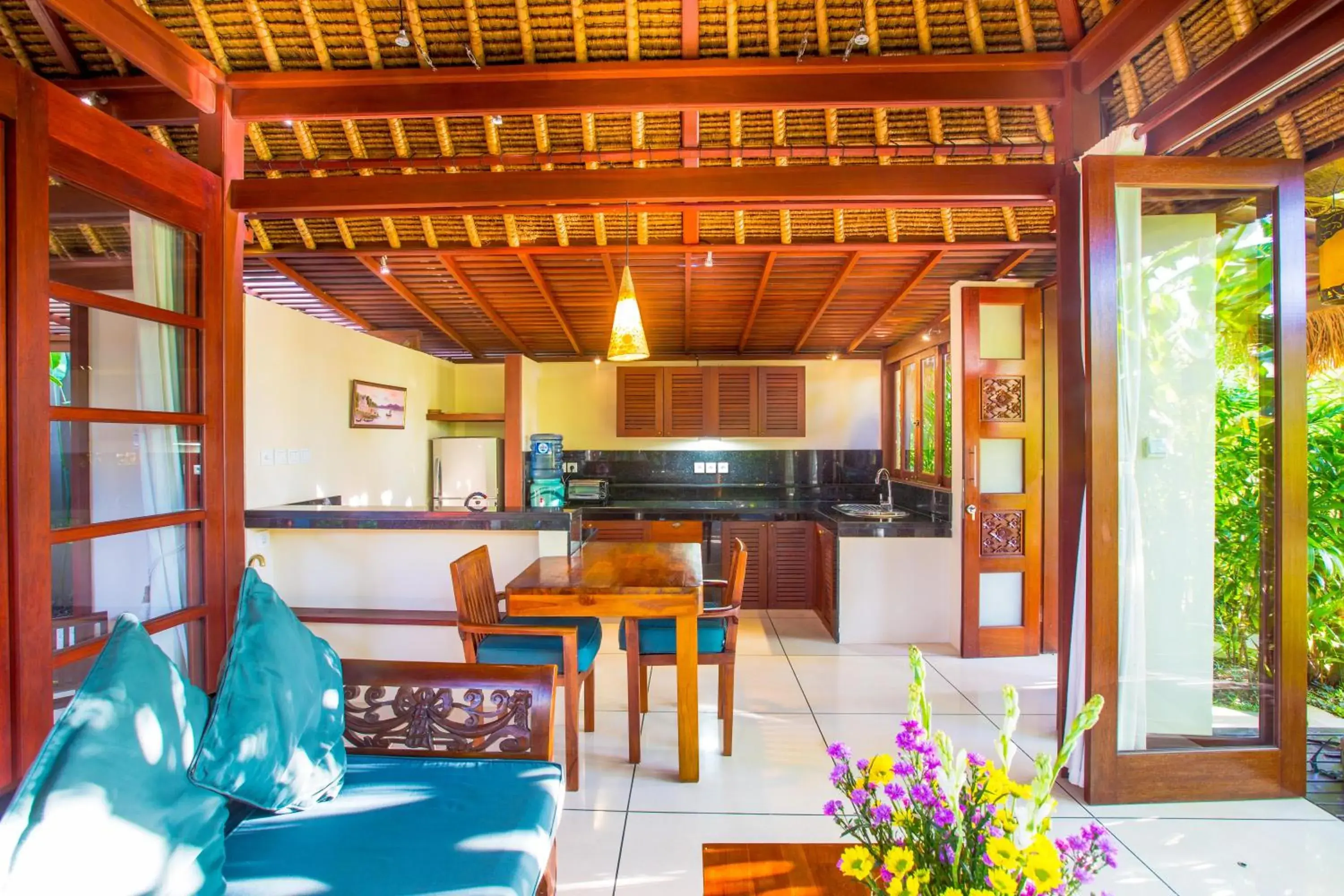 Kitchen or kitchenette, Kitchen/Kitchenette in Bali Harmony Villa