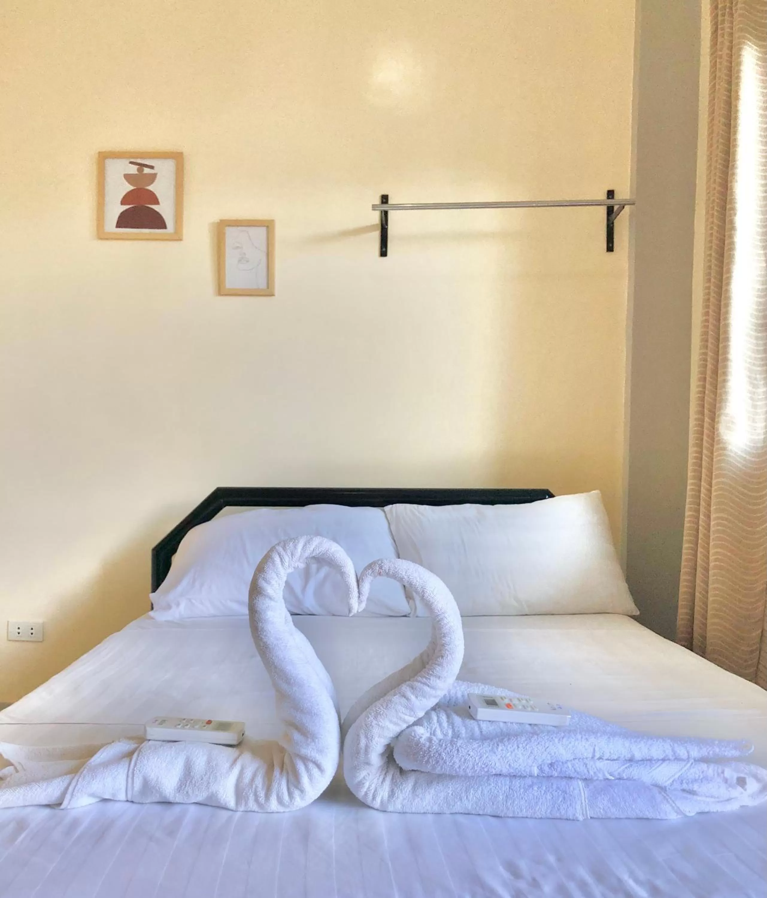 Bed in Hanna's Inn, El Nido