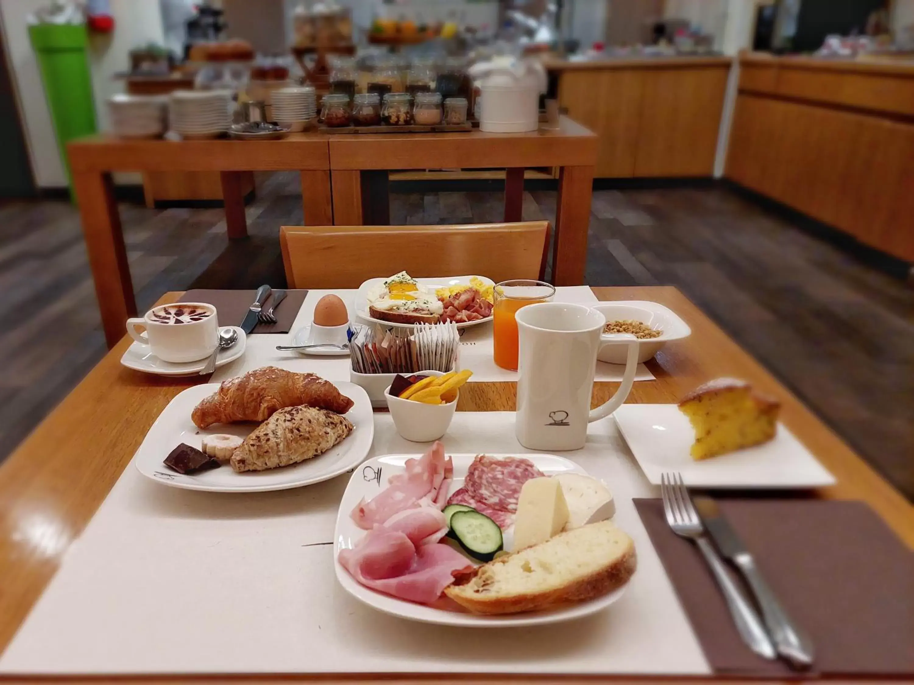 Buffet breakfast in Hotel Miramonti
