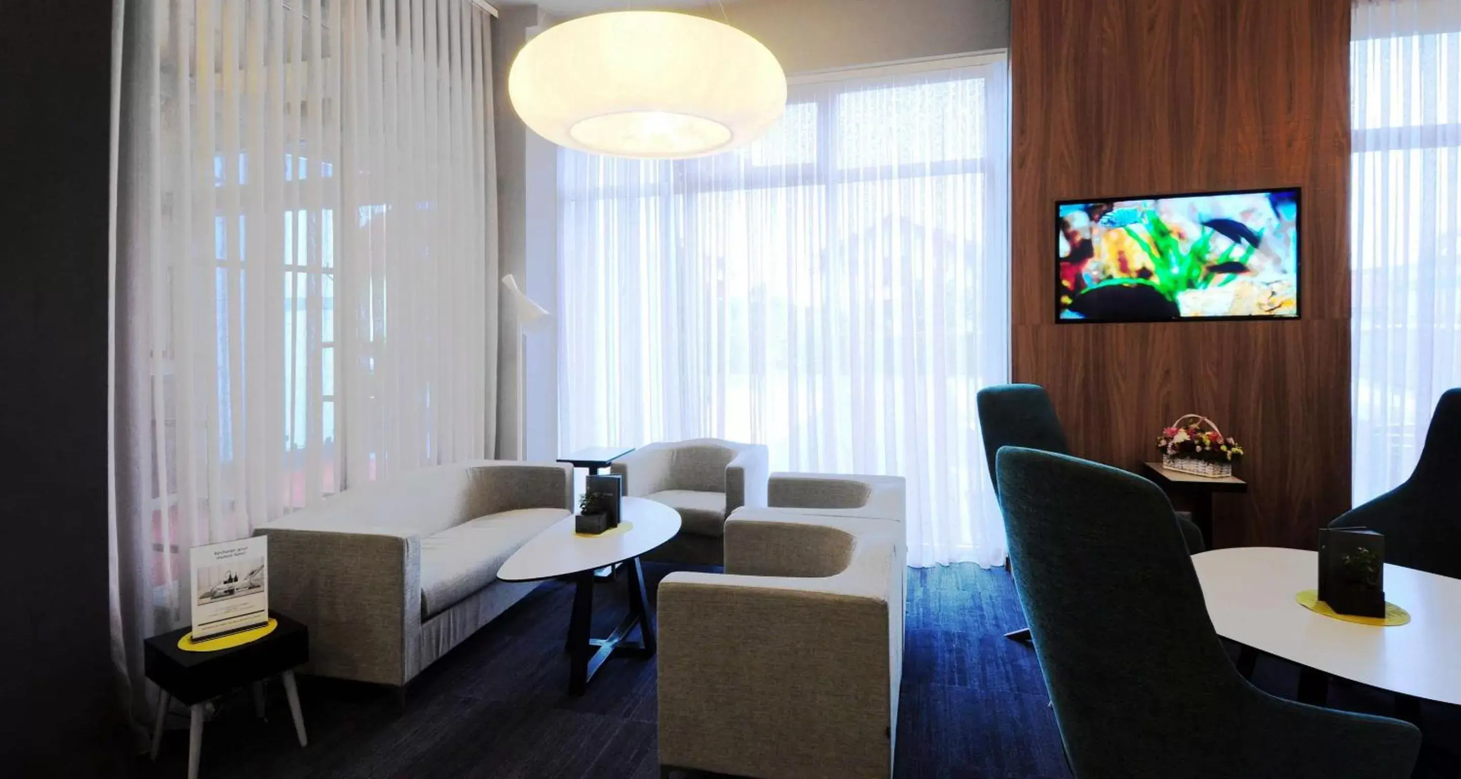 Lounge or bar, Seating Area in Best Western Airport Hotel Stella