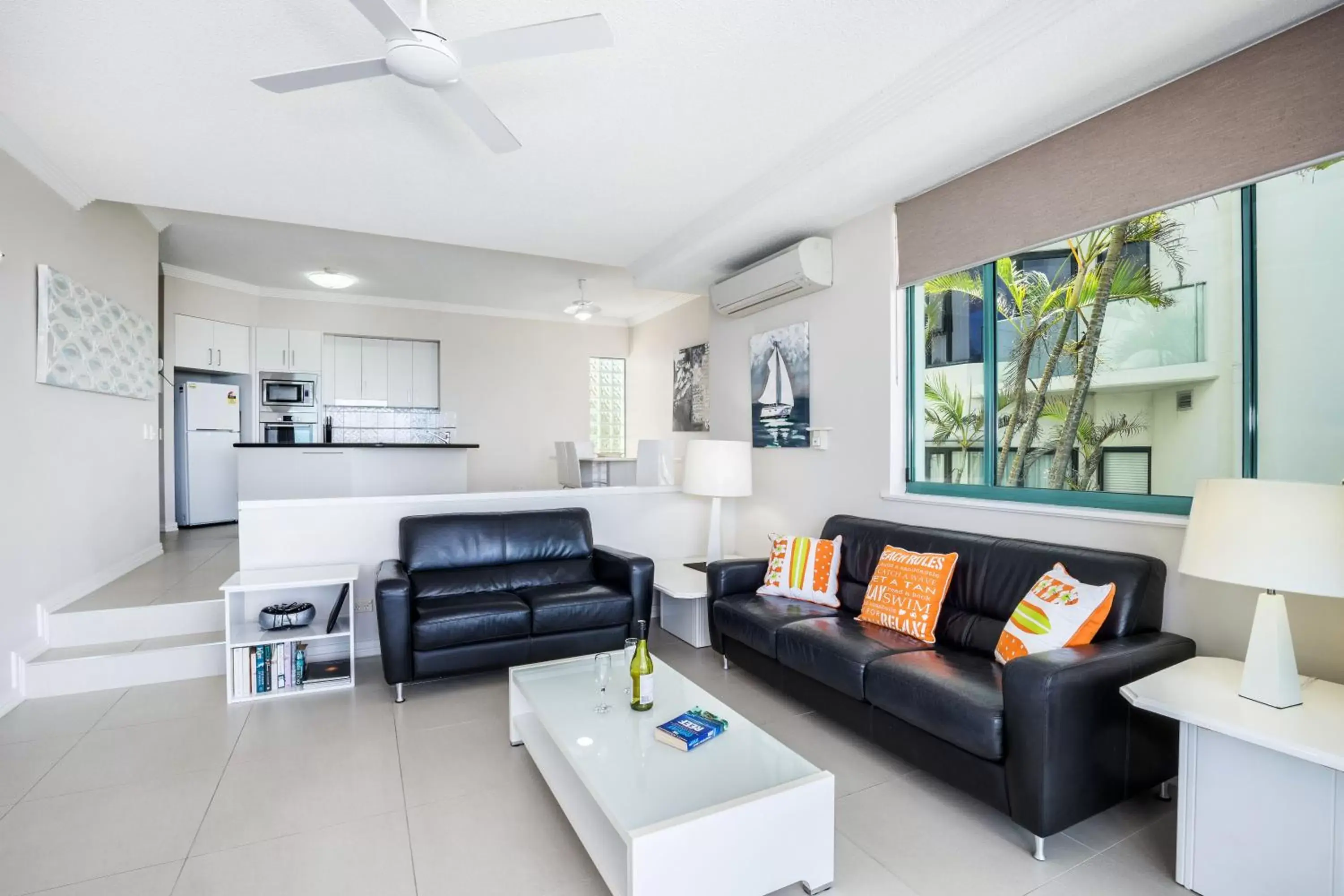 Living room, Seating Area in Alexandra on the Pacific