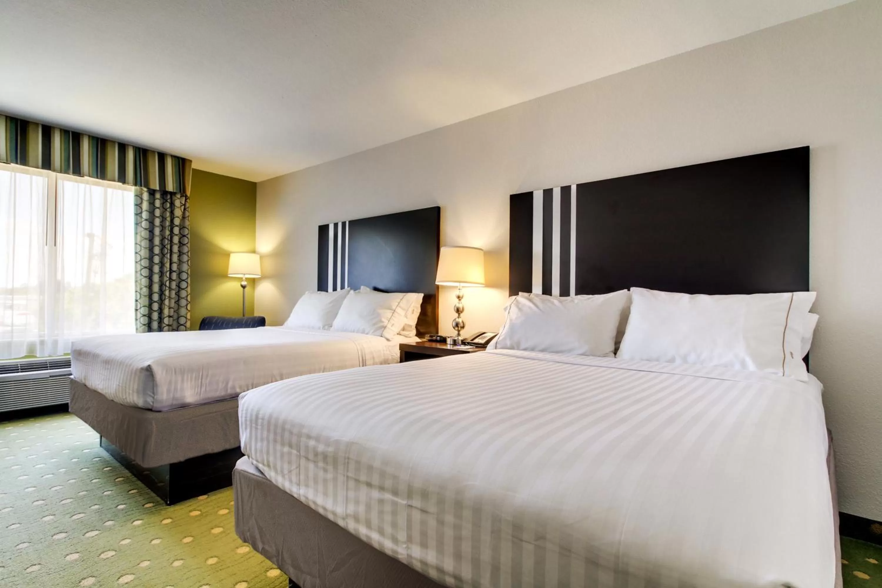 Photo of the whole room, Bed in Holiday Inn Express Hotel & Suites Live Oak by IHG