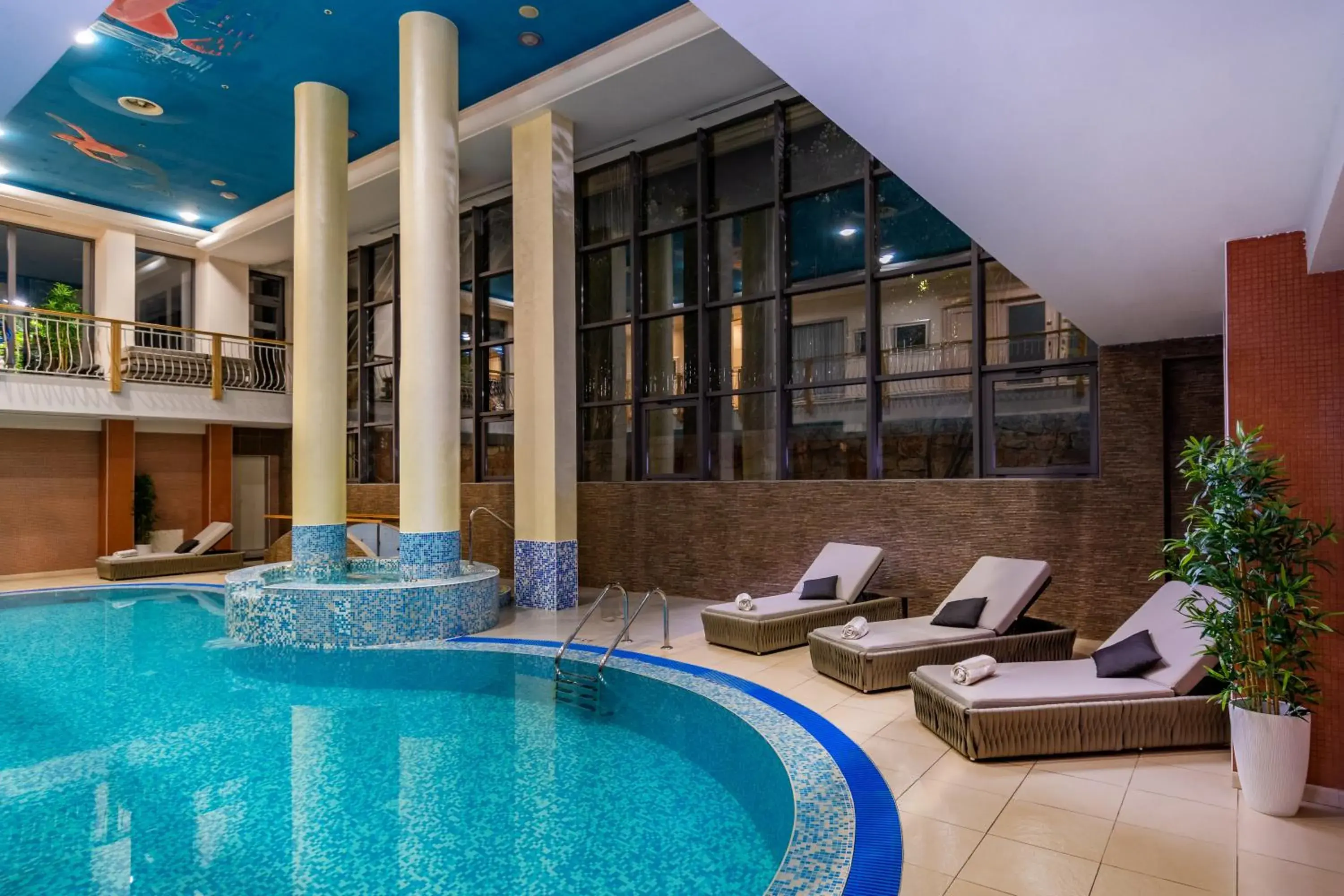 Spa and wellness centre/facilities, Swimming Pool in Hotel President Solin
