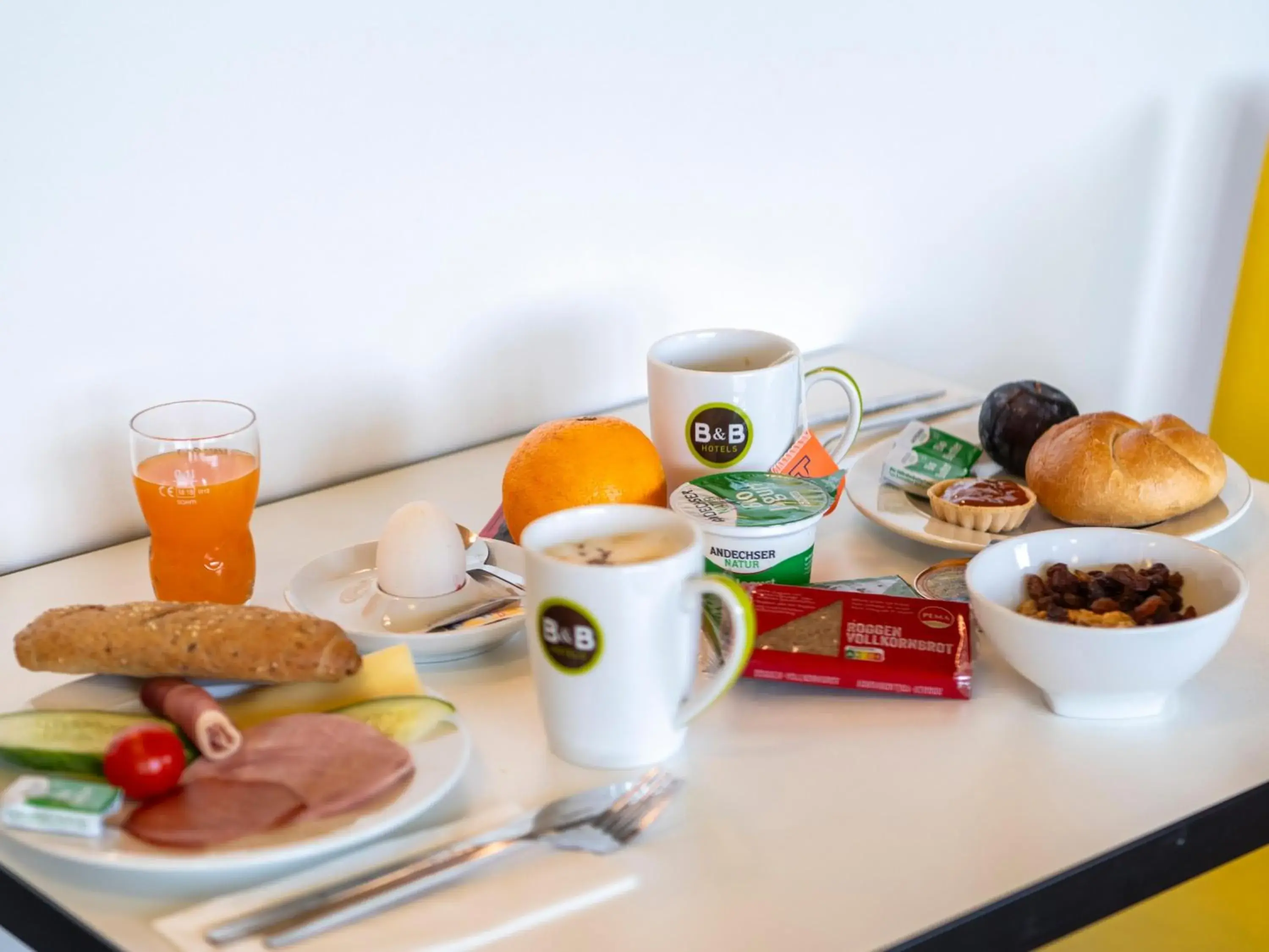 Restaurant/places to eat, Breakfast in B&B Hotel Augsburg-Süd