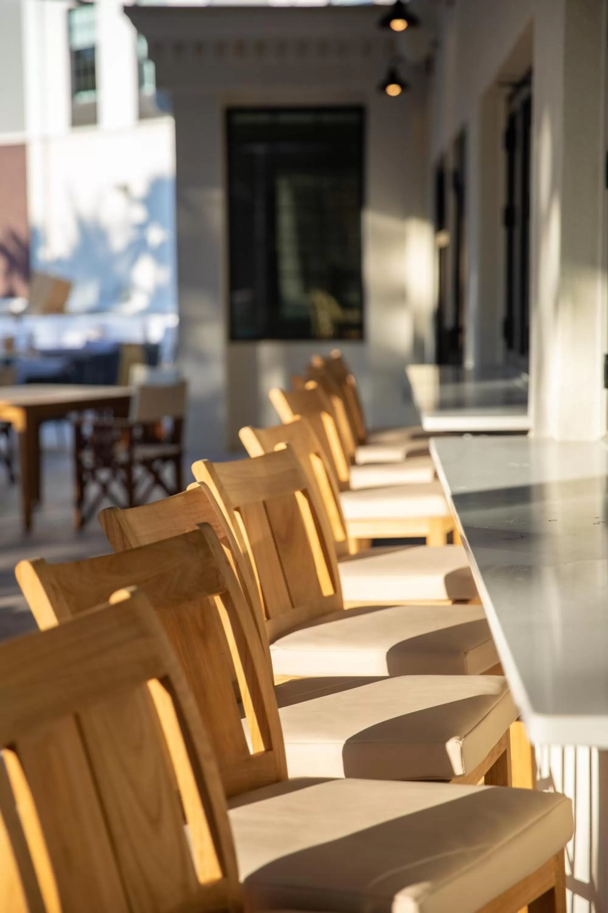 Lounge or bar in Hotel Indigo Mount Pleasant by IHG