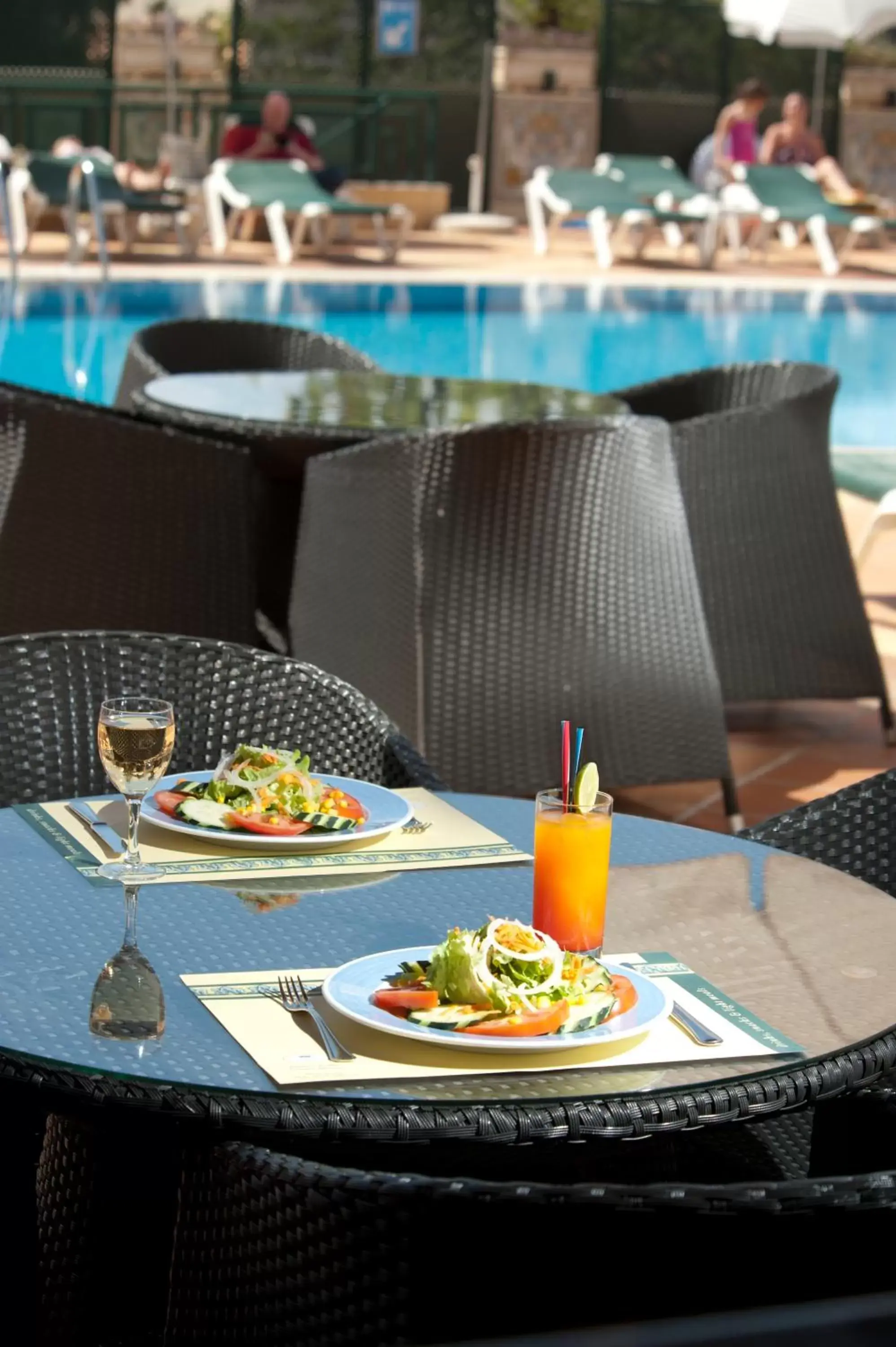 Swimming pool, Restaurant/Places to Eat in Real Bellavista Hotel & Spa