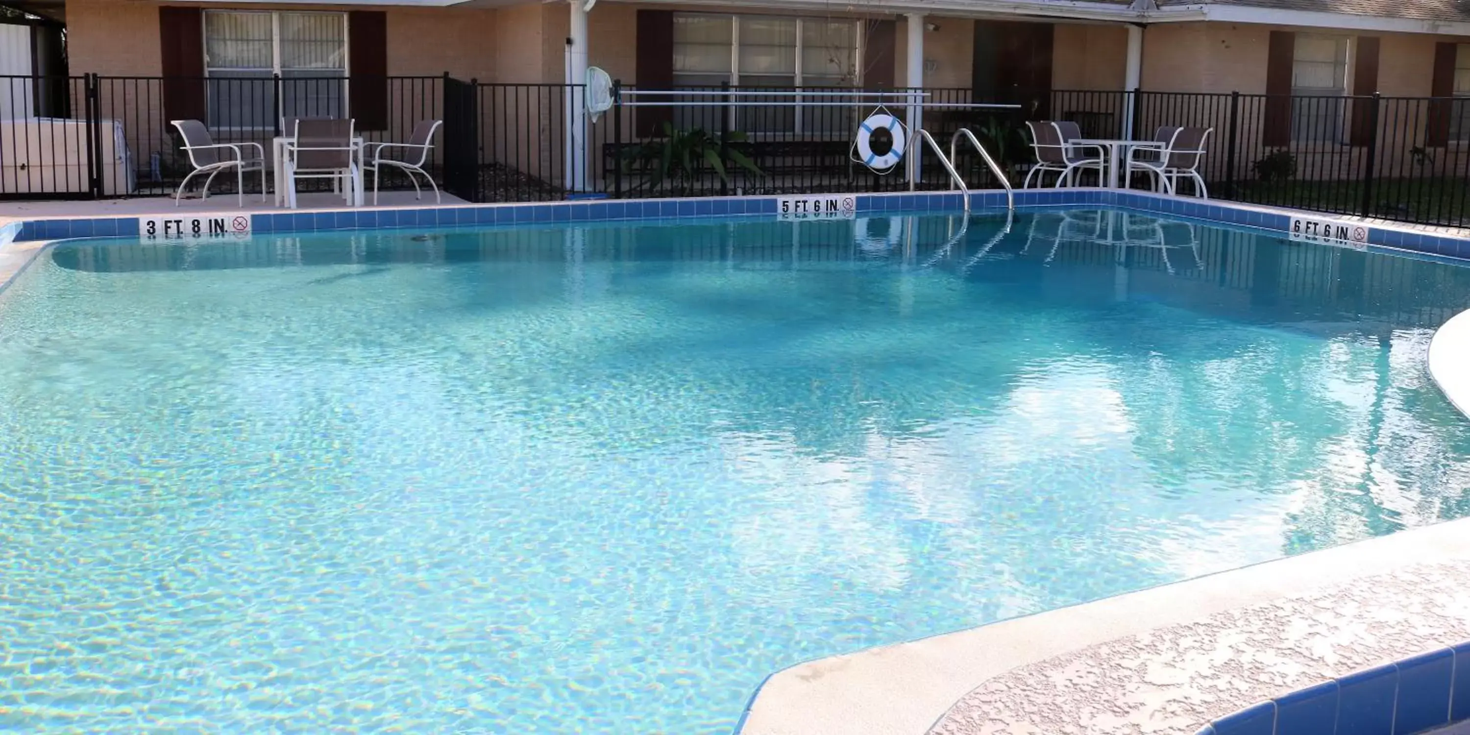 Swimming Pool in Magic Key - Near Disney