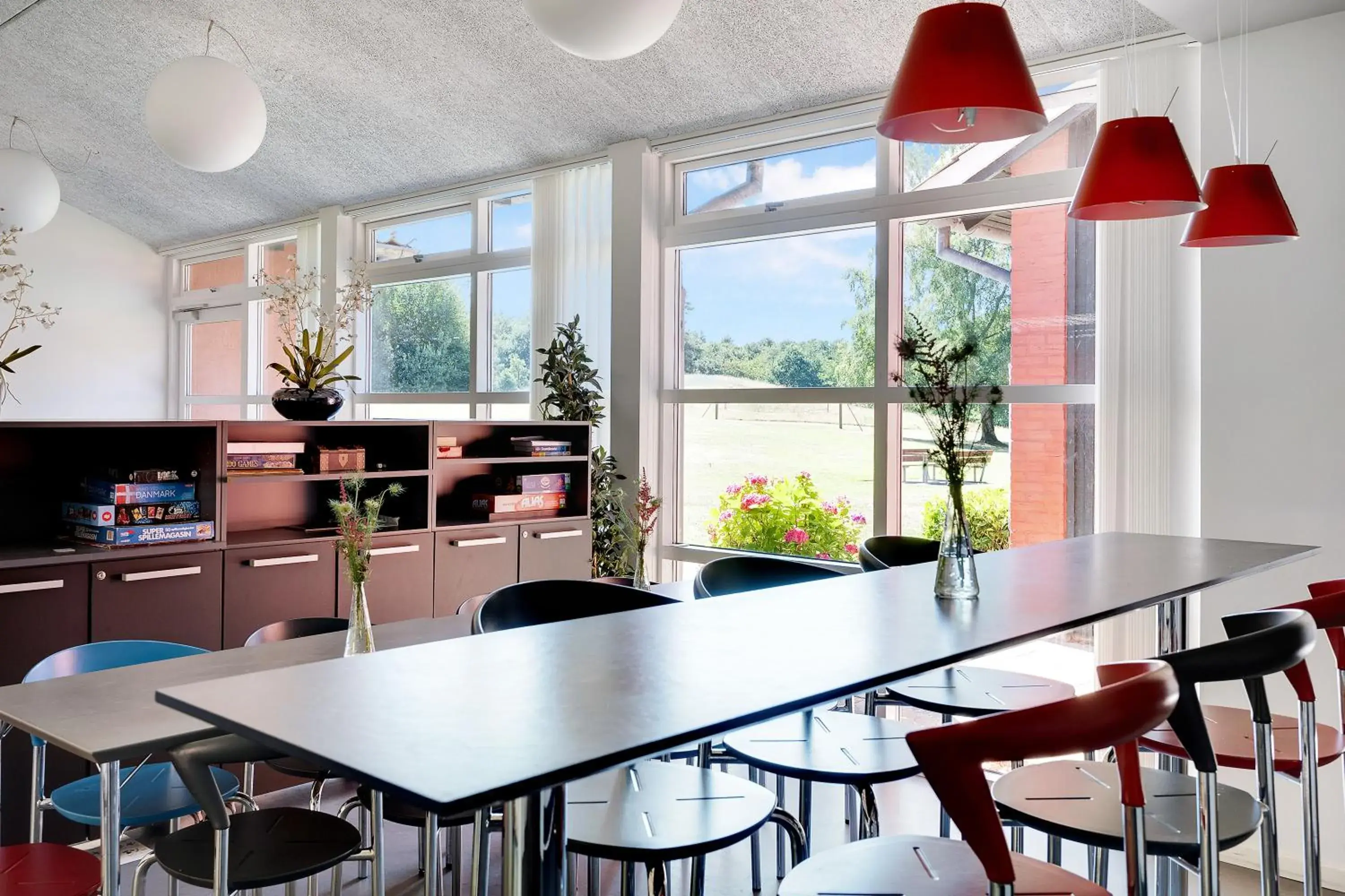 Seating area in Danhostel Hillerød