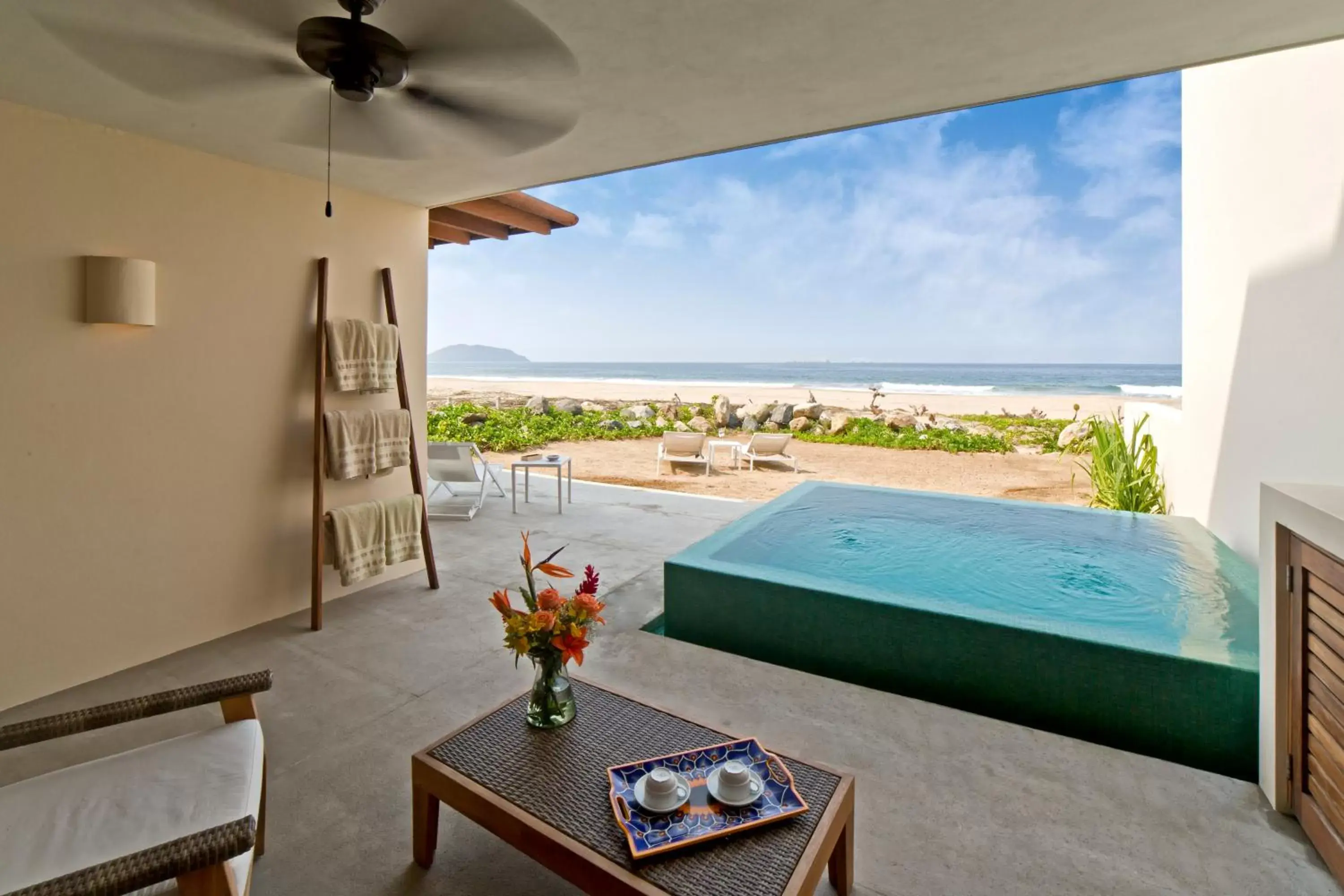 Balcony/Terrace in Marea Beachfront Villas