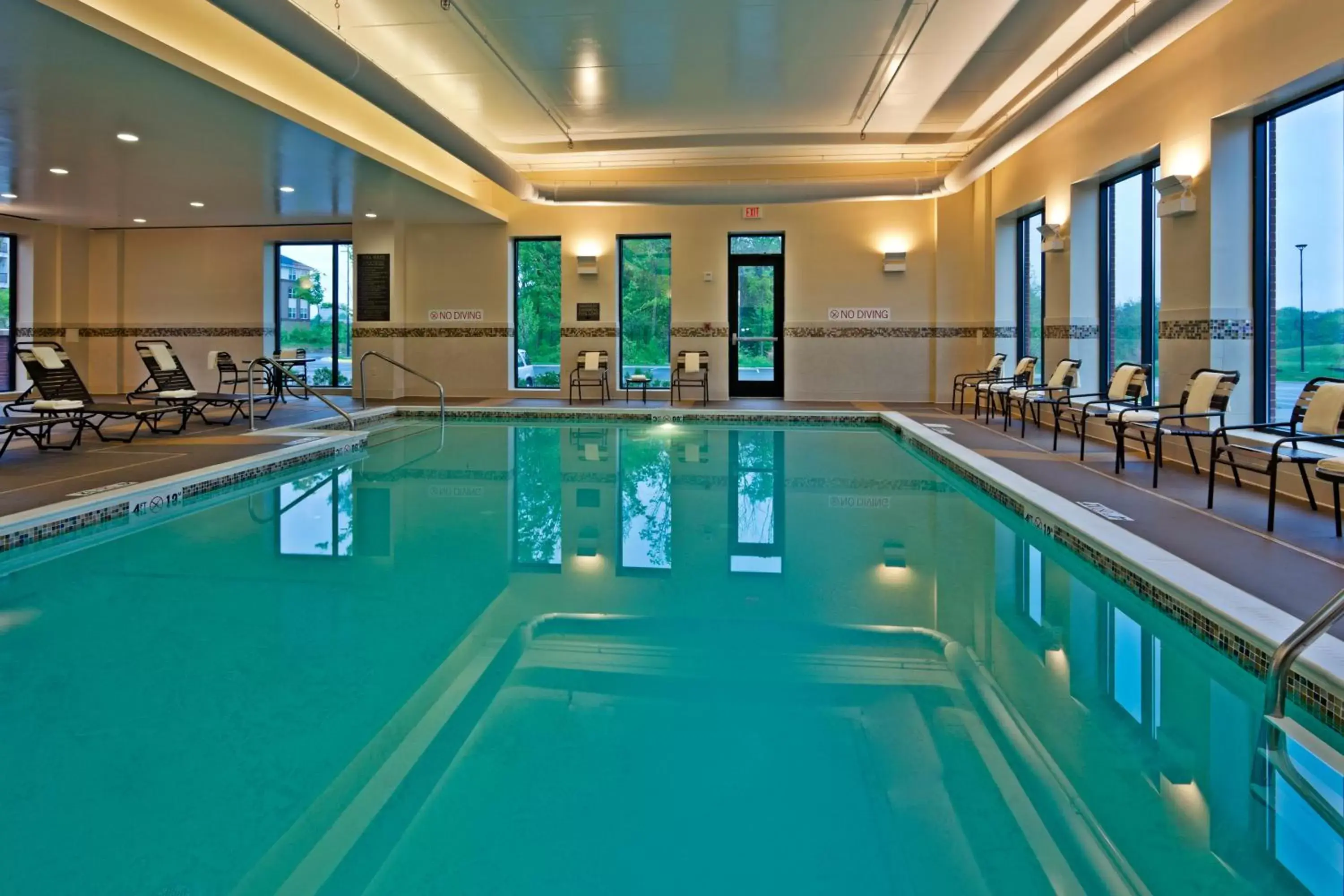 Spa and wellness centre/facilities, Swimming Pool in Hyatt Place Herndon Dulles Airport - East