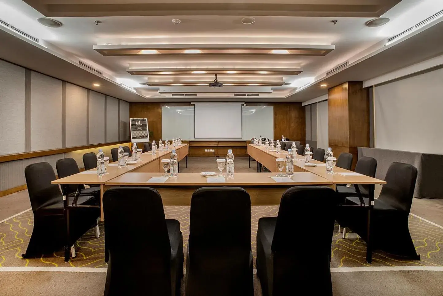 Business facilities in eL Hotel Jakarta