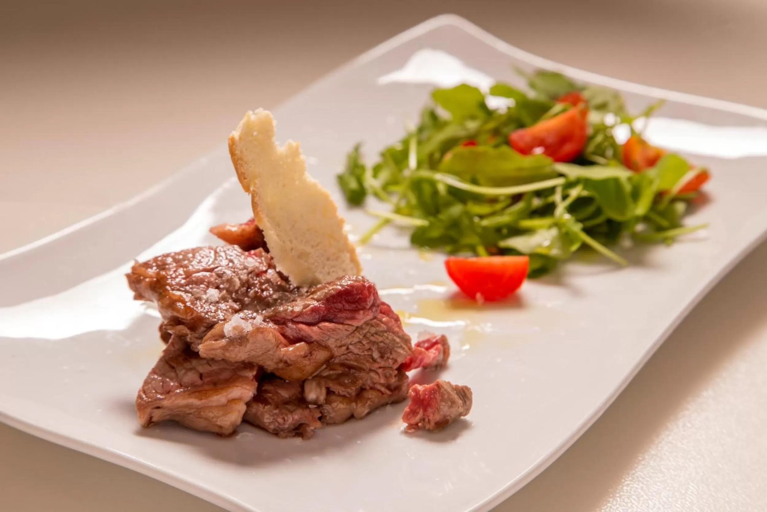 Restaurant/places to eat in Hotel Mozart