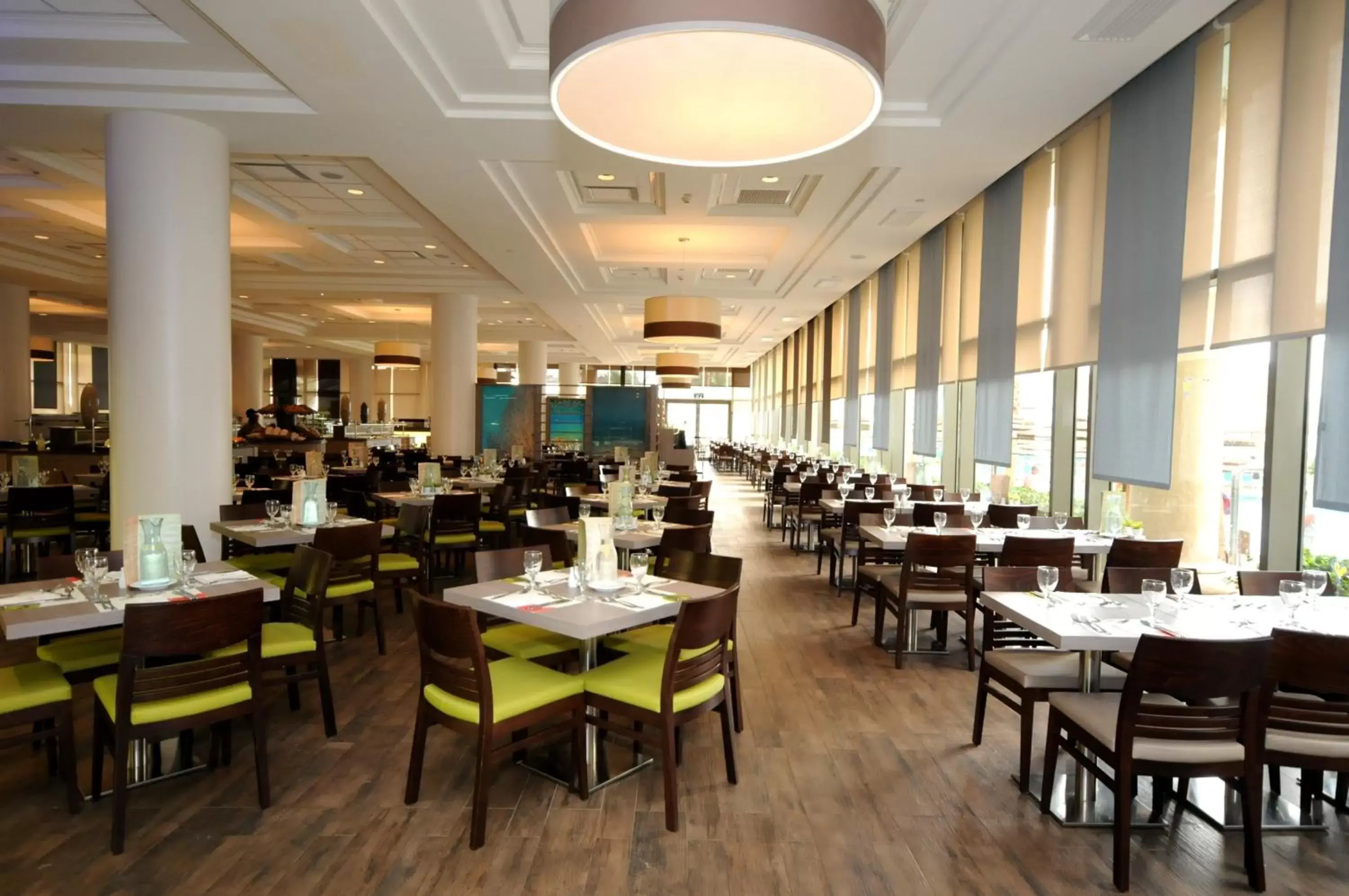 Restaurant/places to eat in U Magic Palace Restaurant/places to eat in U Magic Palace