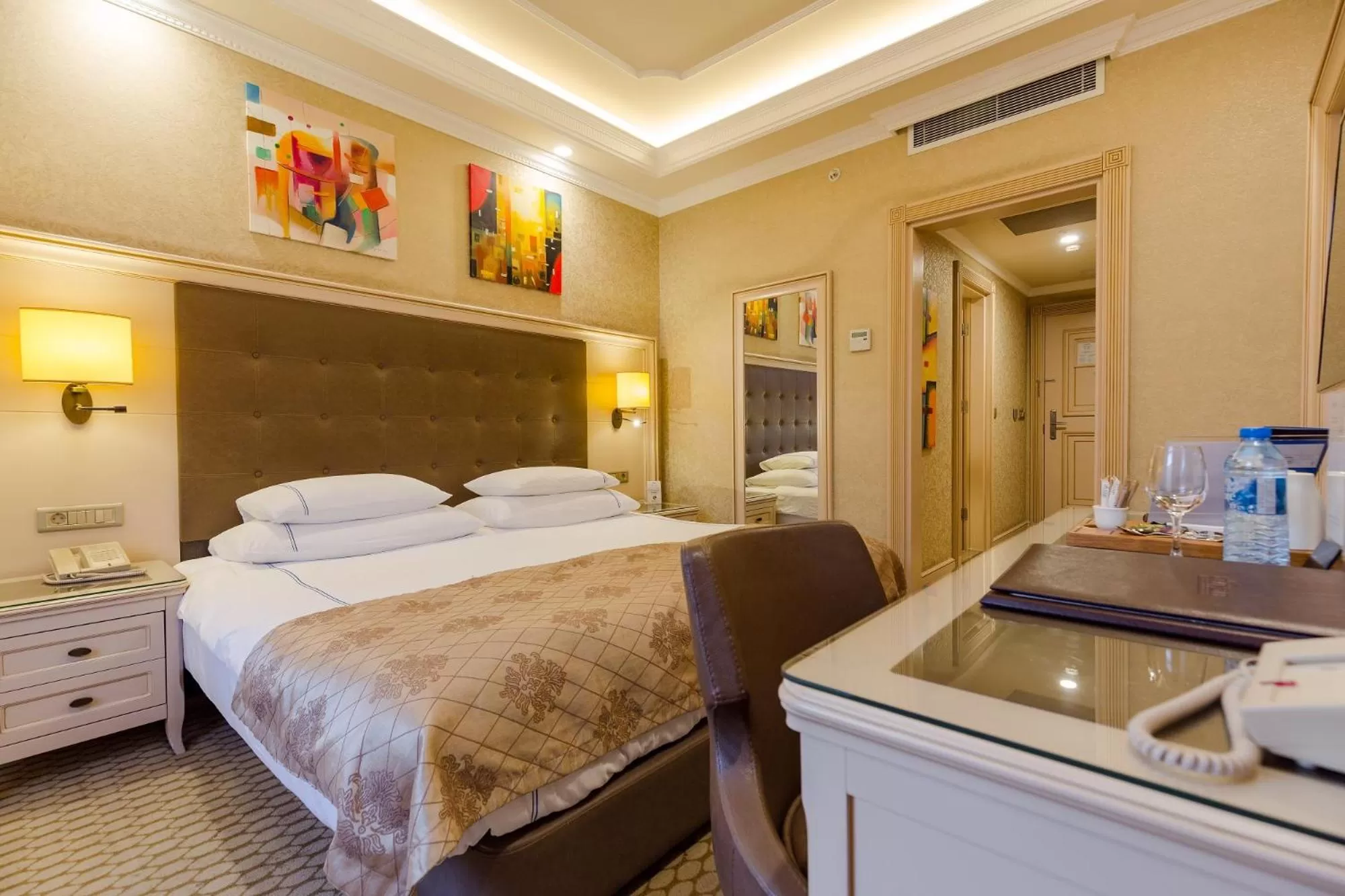 Bed in Divan Suites Batumi