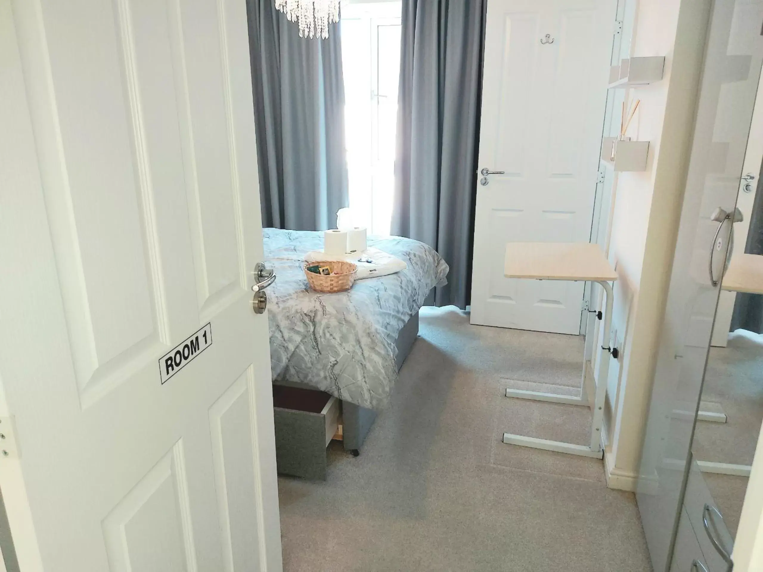 Bedroom in 3-BED HOME, FULL KITCHEN, ENSUITE, in TELFORD OAKENGATES KETLEY