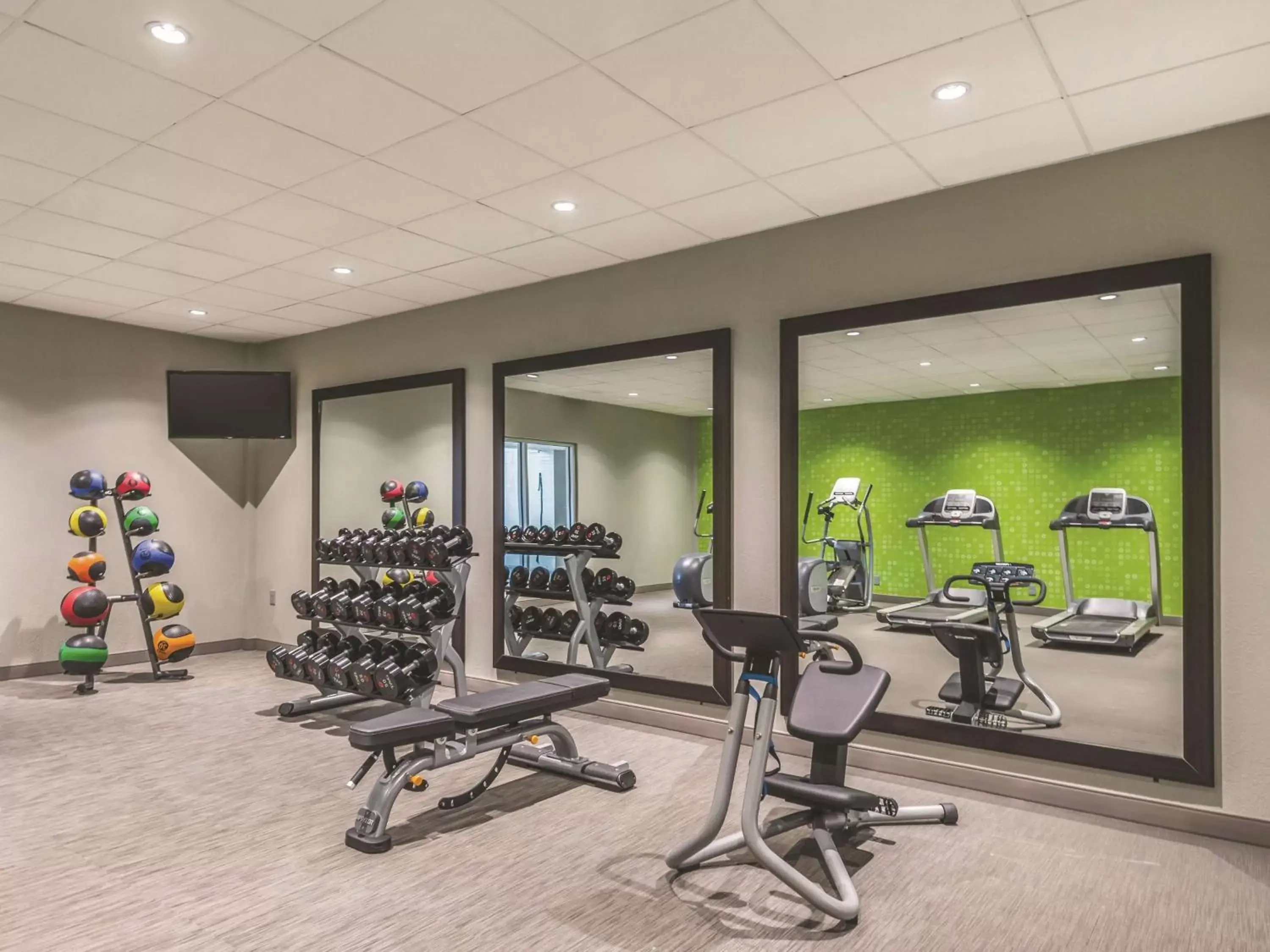 Fitness centre/facilities, Fitness Center/Facilities in La Quinta by Wyndham Cincinnati Sharonville