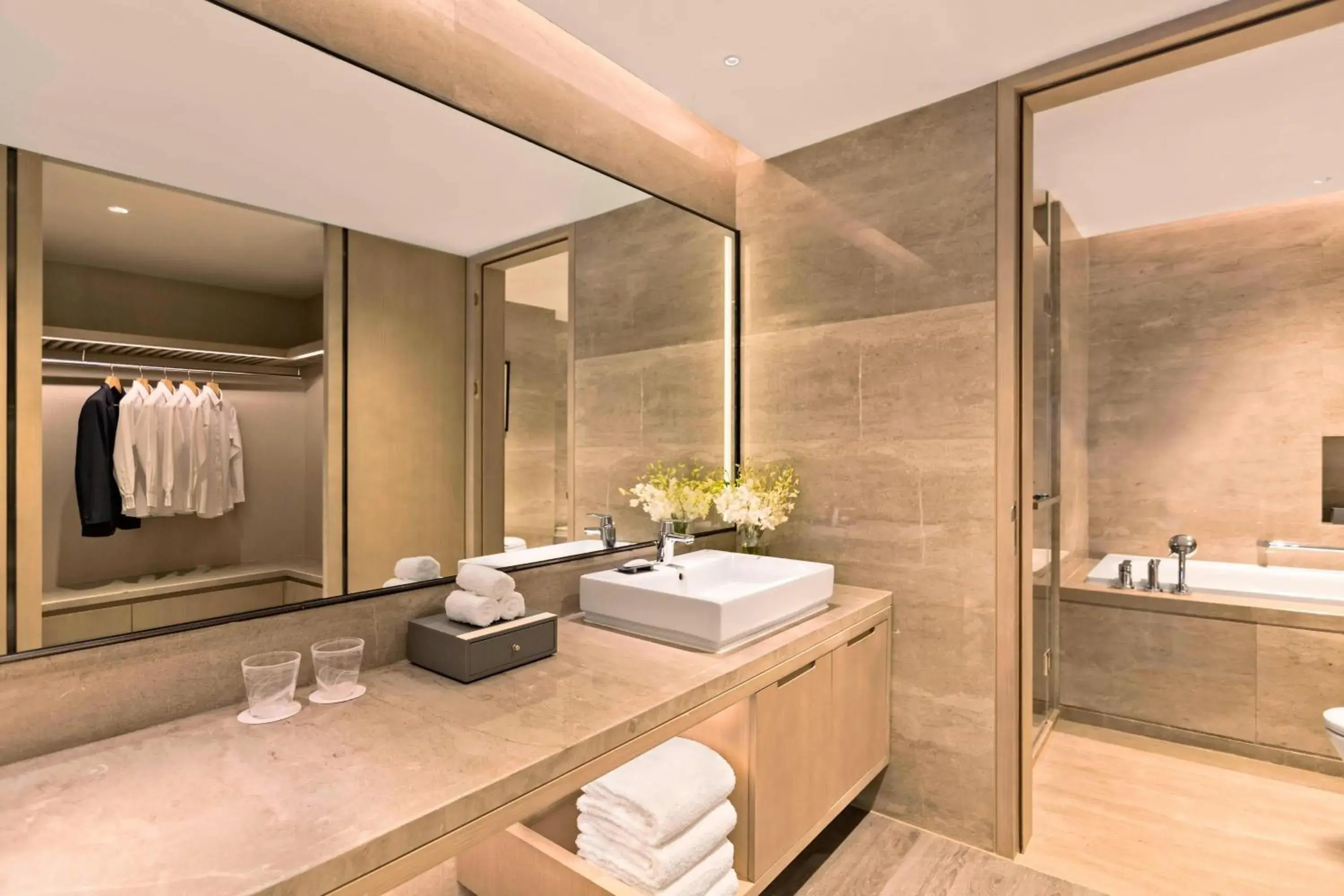 Bathroom in Marriott Executive Apartments Hangzhou Yuhang