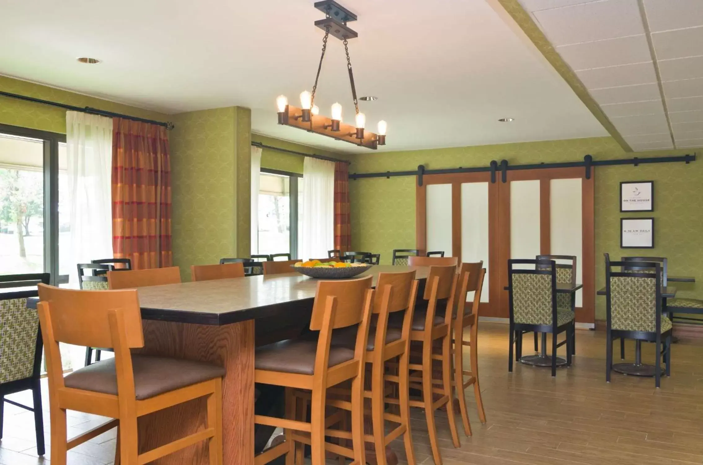 Dining area, Restaurant/Places to Eat in Hampton Inn Wooster