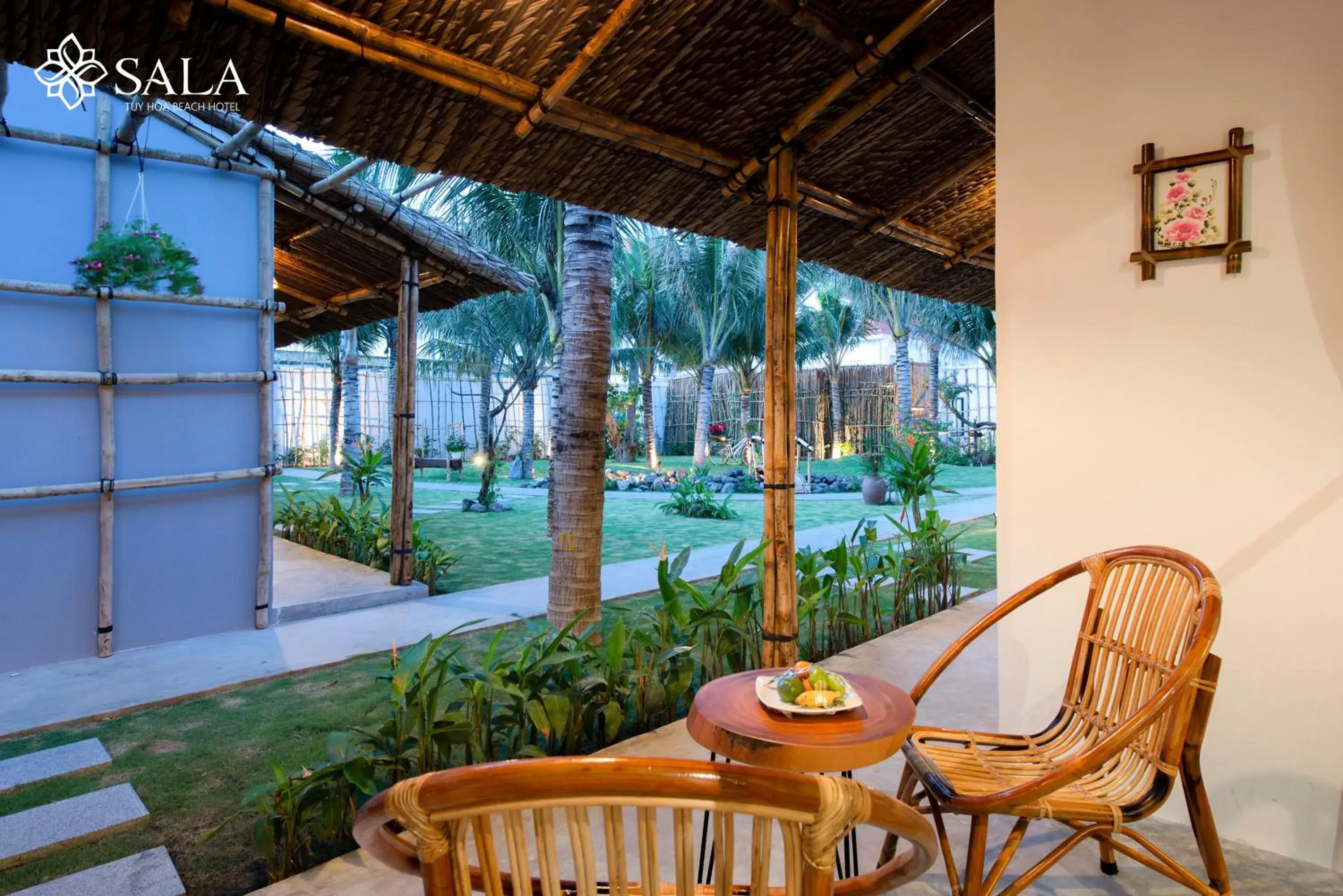 Patio in Sala Tuy Hoa Beach Hotel