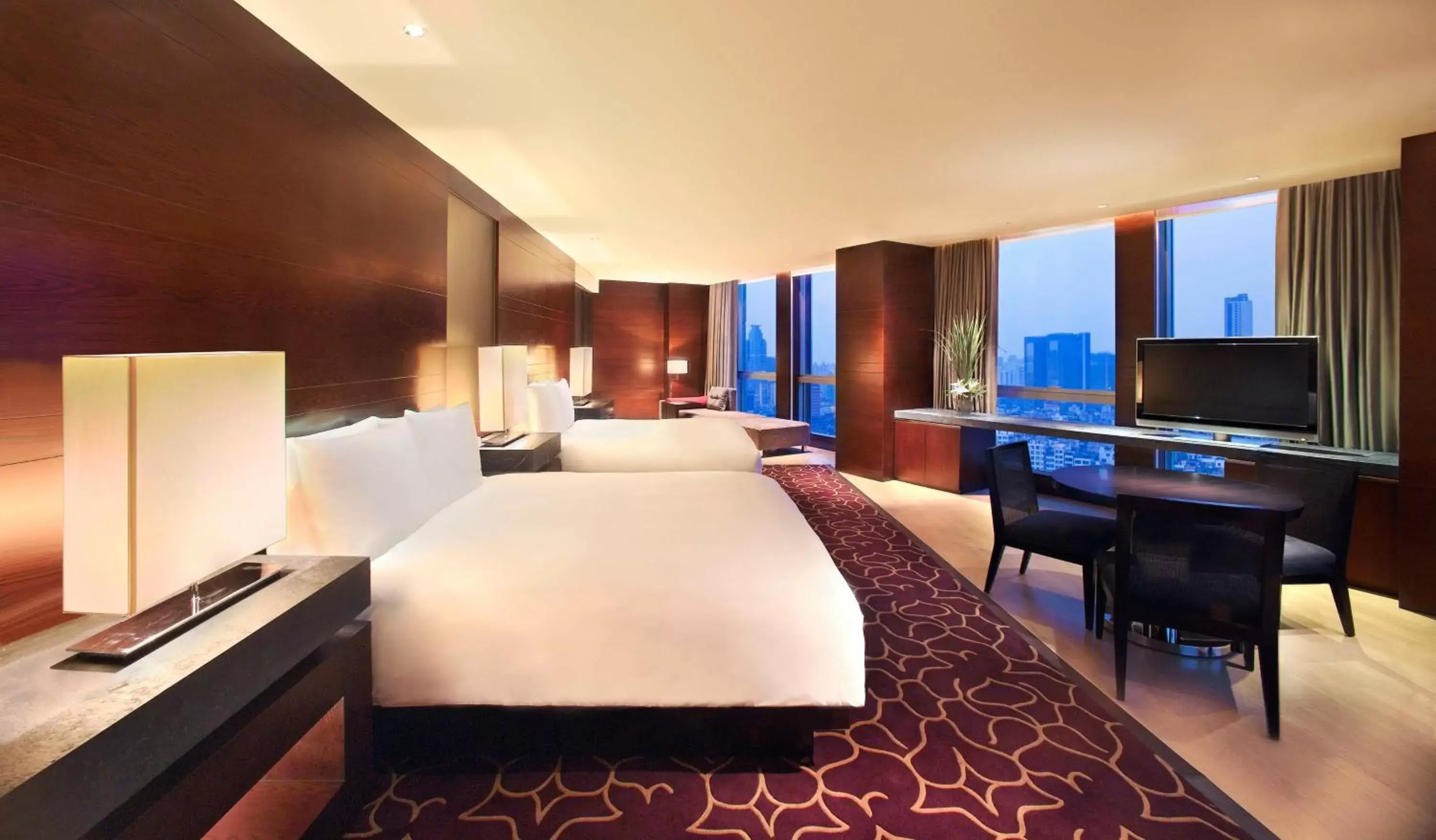 Photo of the whole room, Bed in Grand Hyatt Guangzhou Photo of the whole room, Bed in Grand Hyatt Guangzhou