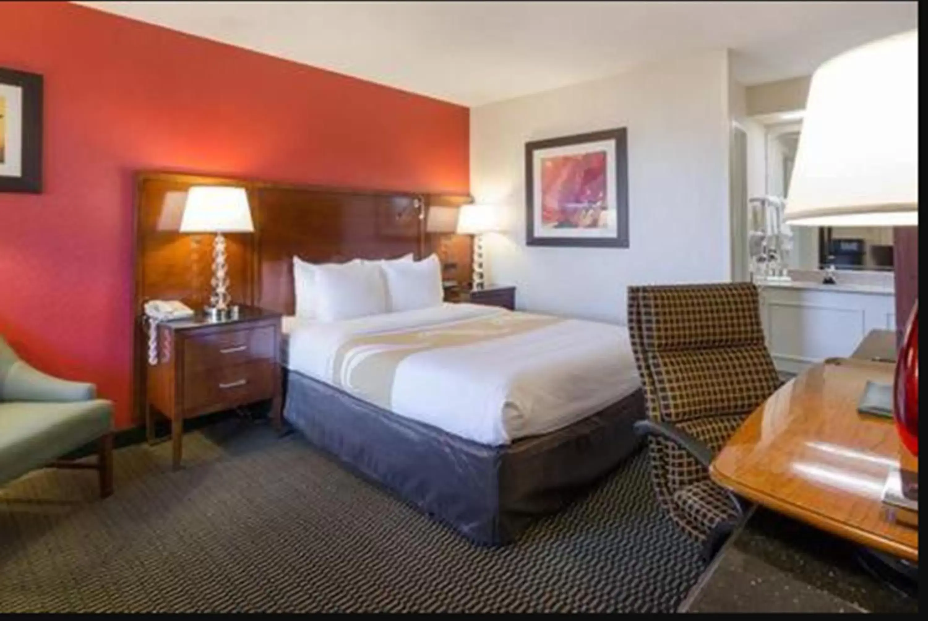 Bed in Quality Inn Christiansburg - Blacksburg