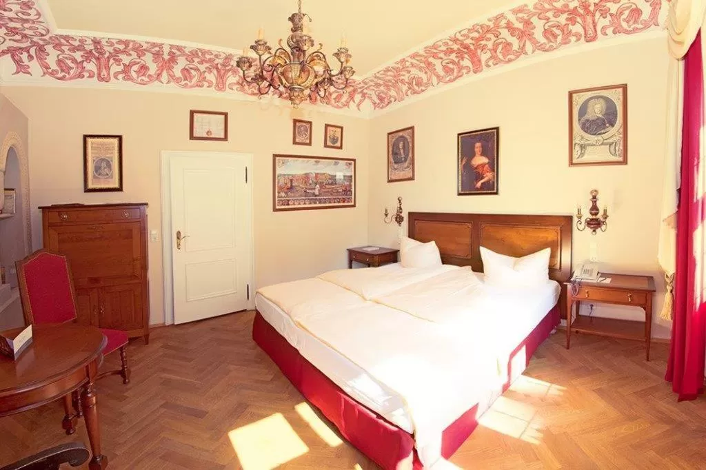 Bed in Trip Inn Hotel Der Adelshof